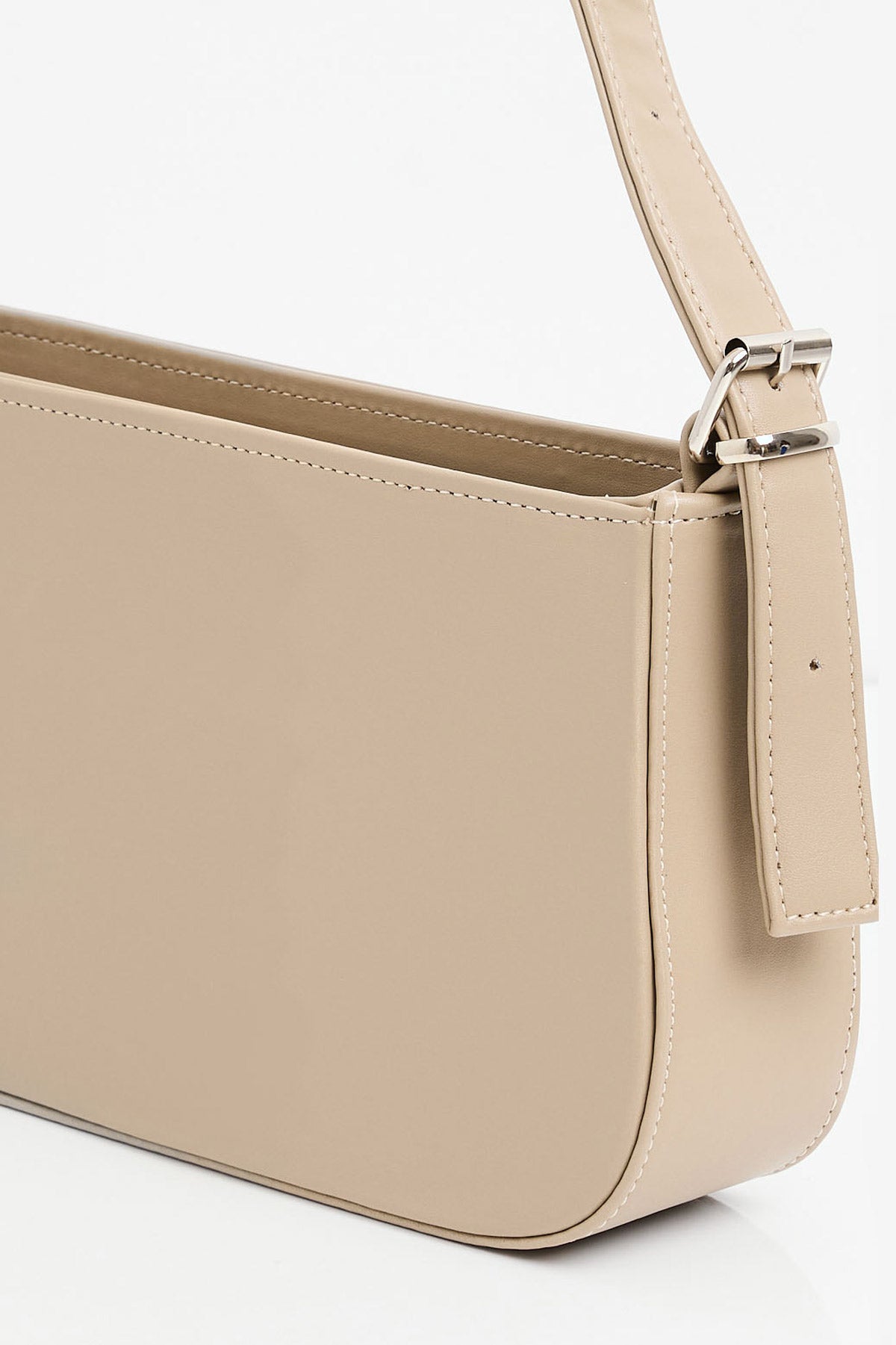 Image of 010172 Flat Baguette Shoulder Bag - Beige
