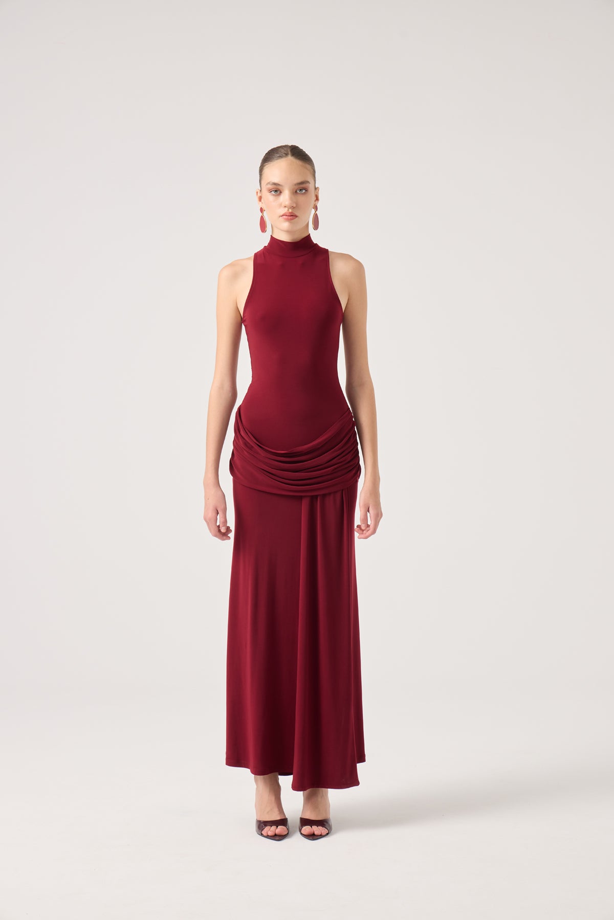 Image of Balıkçı Yaka Yırtmaçlı Uzun Valentina Elbise Bordo