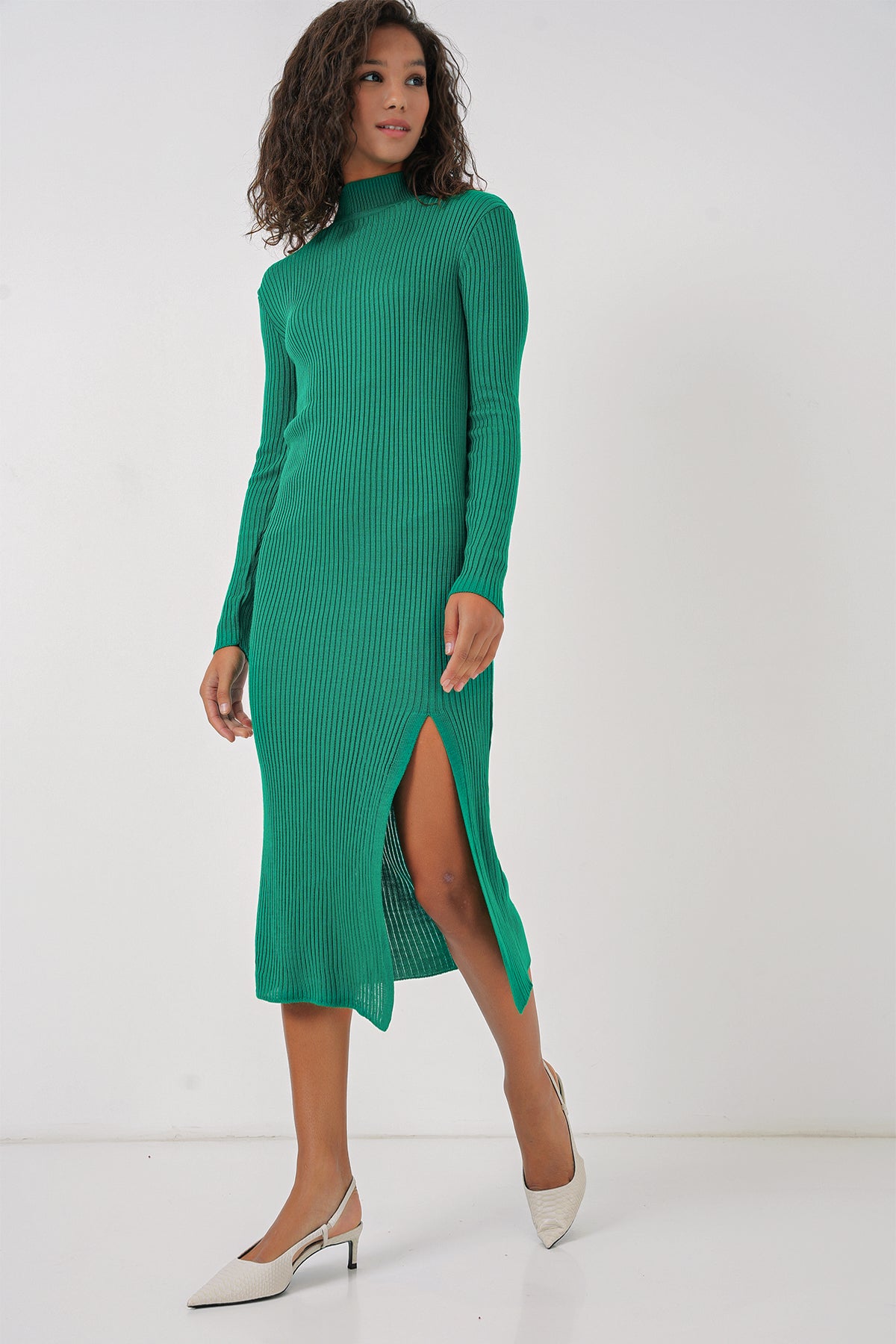 Image of Rochie tricotată cu crăpături 15828 - Verde