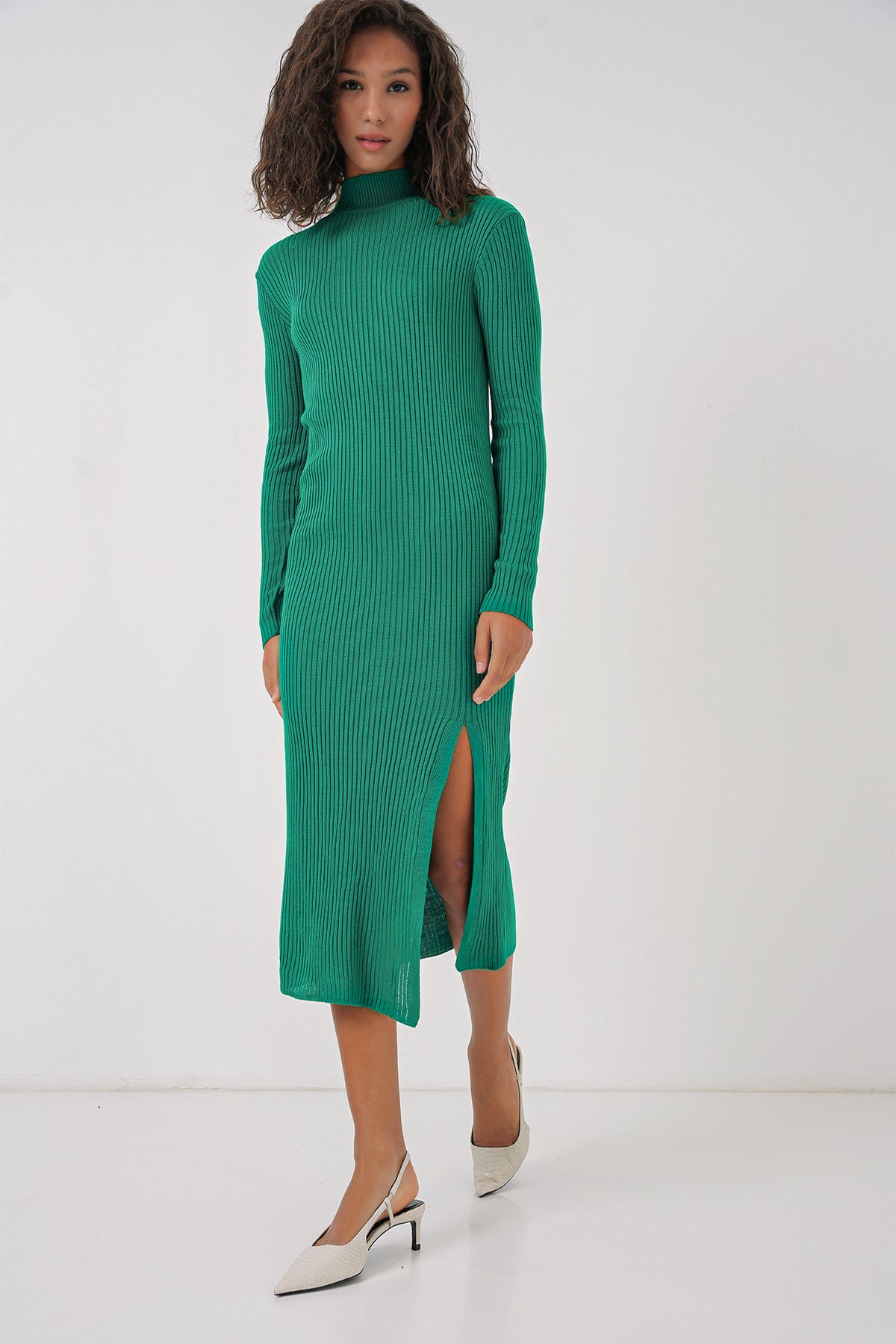 Image of Rochie tricotată cu crăpături 15828 - Verde