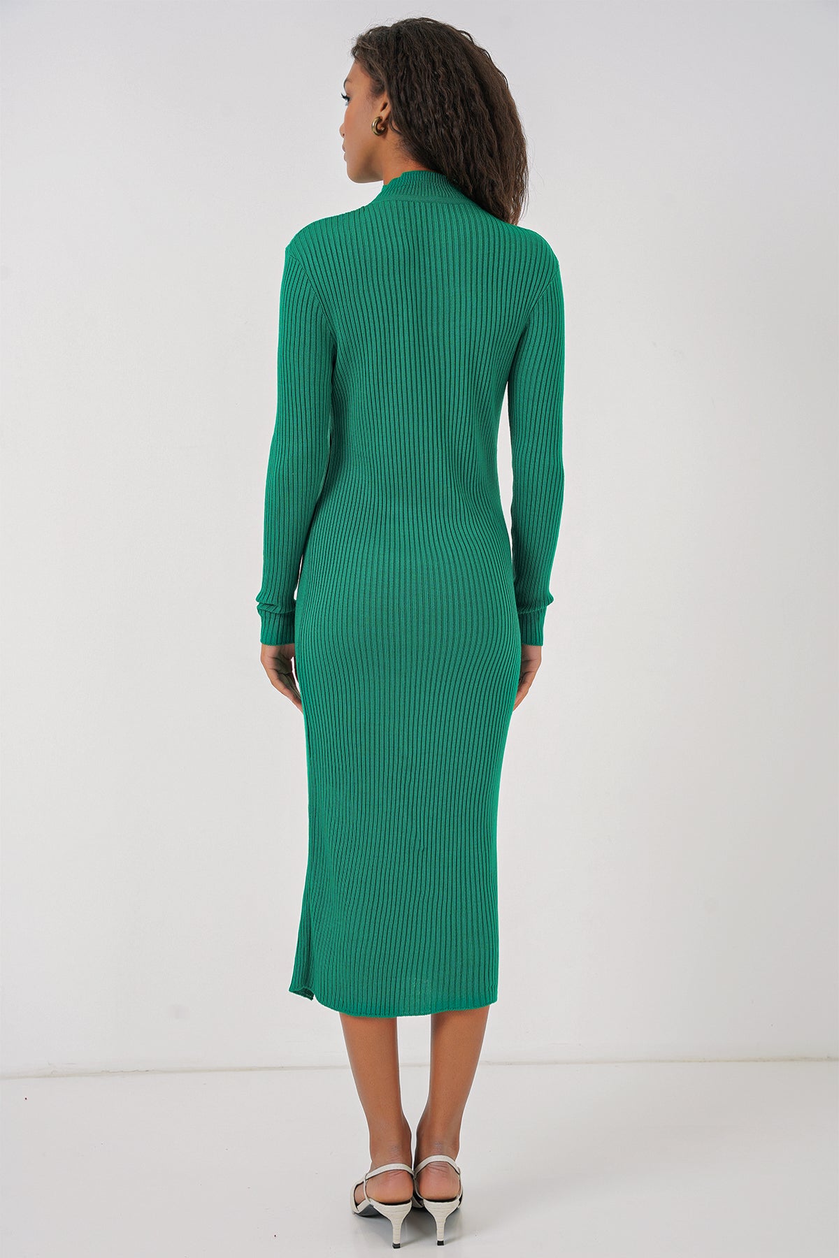 Image of Rochie tricotată cu crăpături 15828 - Verde