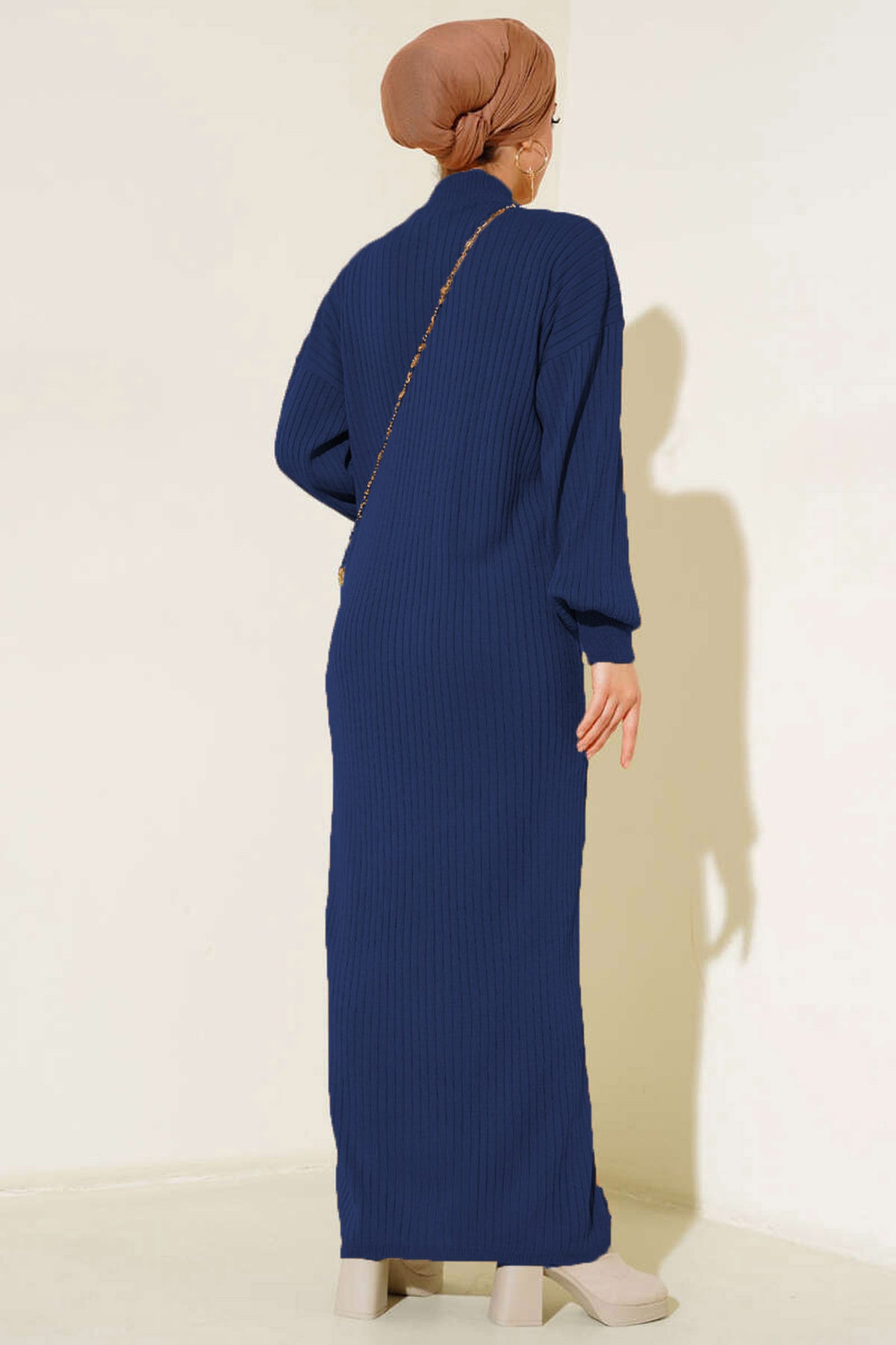 Image of Rochie tricotată modestă, lungă și elegantă, 15900 - Bleumarin