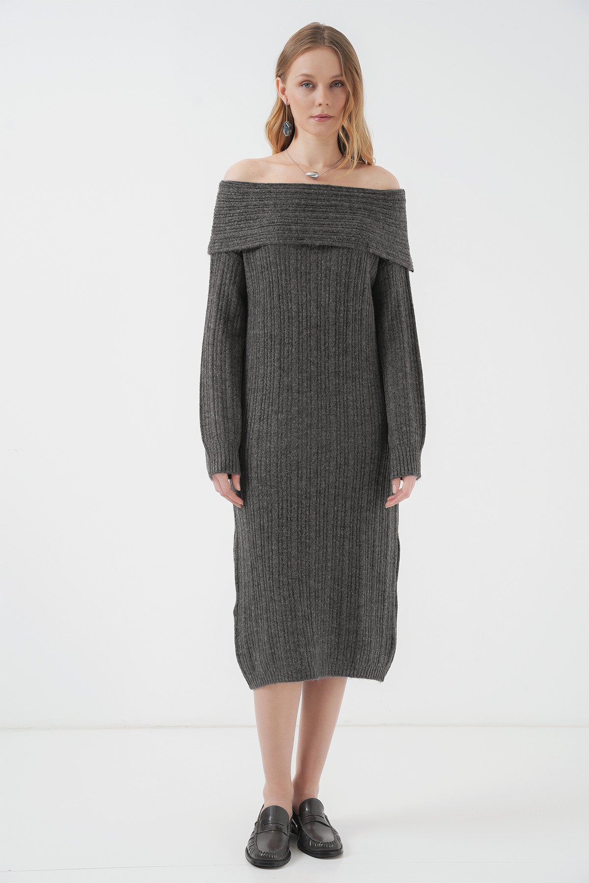 Image of 15920 Madonna Yaka Oversize Triko Elbise - Antrasit