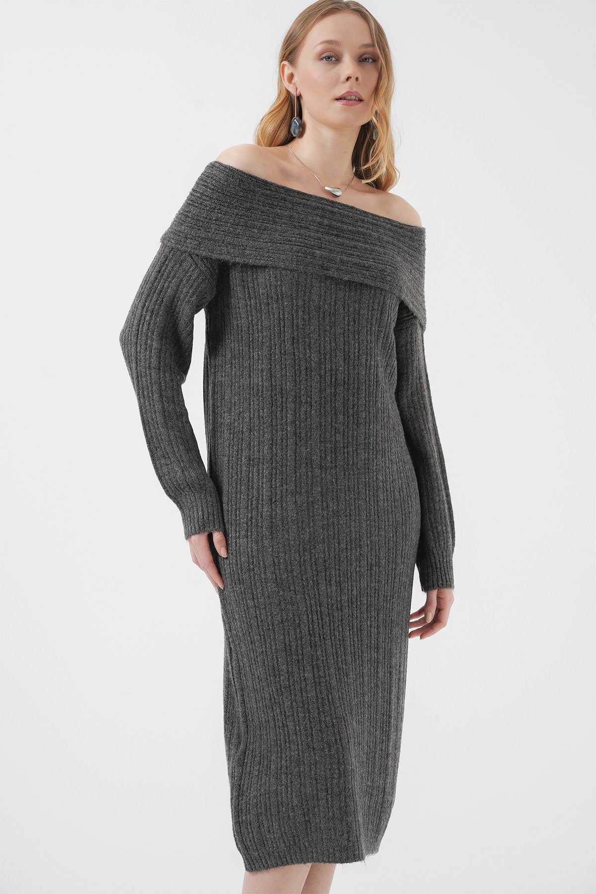 Image of 15920 Madonna Yaka Oversize Triko Elbise - Antrasit