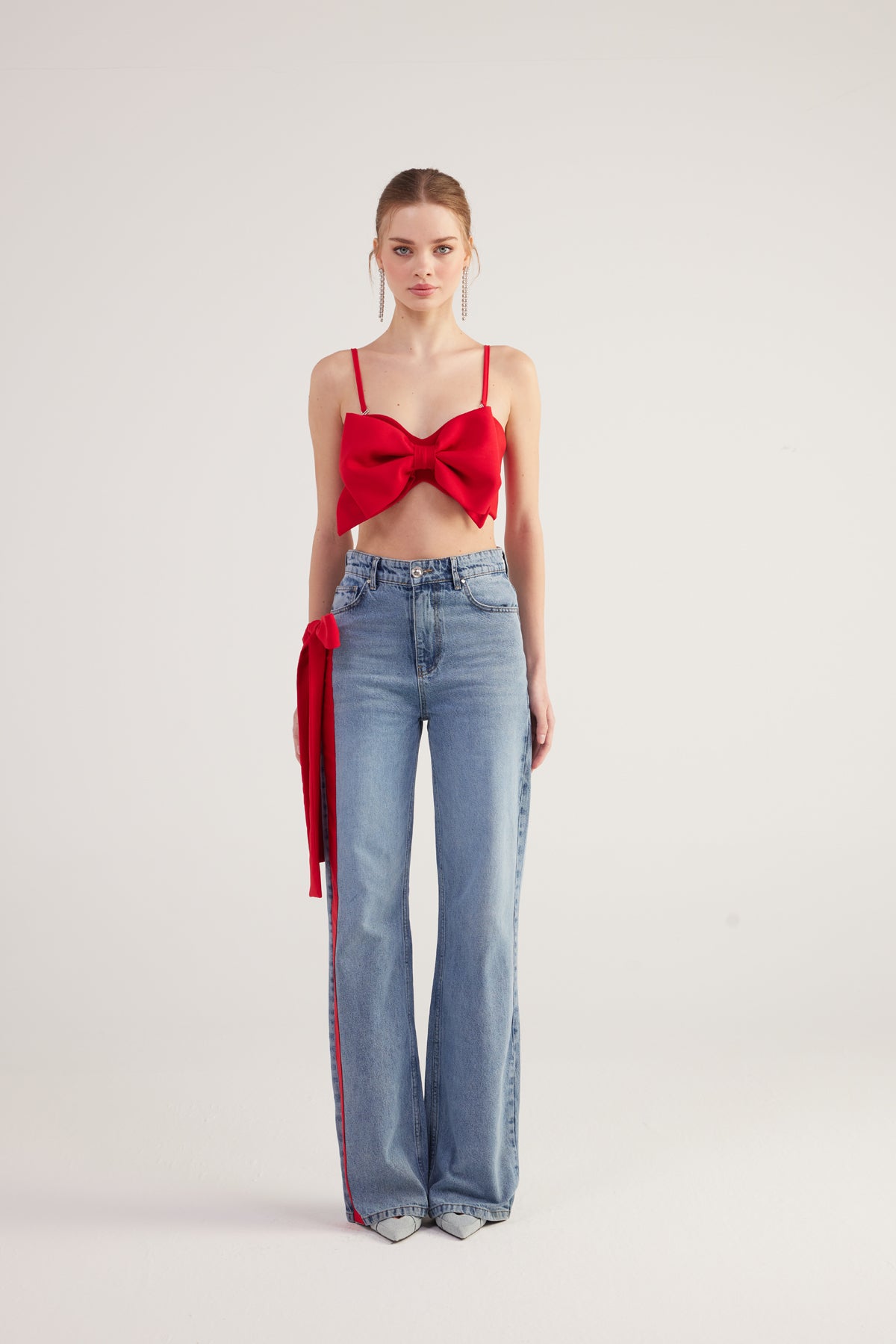 Image of Yüksek Bel Kurdele Detaylı Wide Leg Kyla Jean Pantolon Mavi