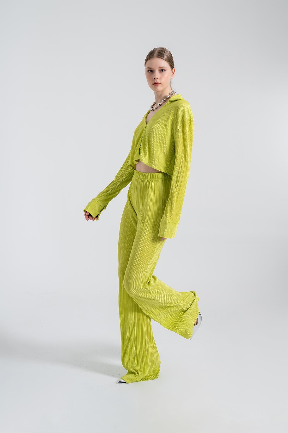 Image of Beli Lastikli Esnek Comfy Pantolon Yeşil