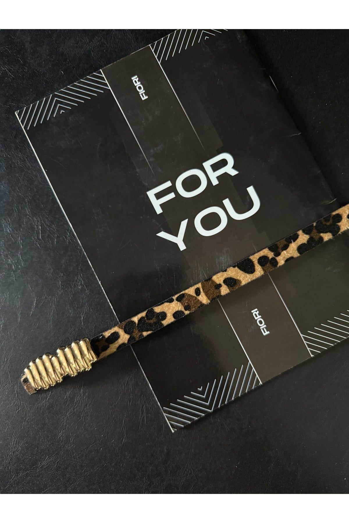 Image of 3’lü Tasarım Çubuk Gold Tokalı İnce Kadın Kemeri, Ceket Kemeri, Gömlek Kemeri, Elbise Kemeri