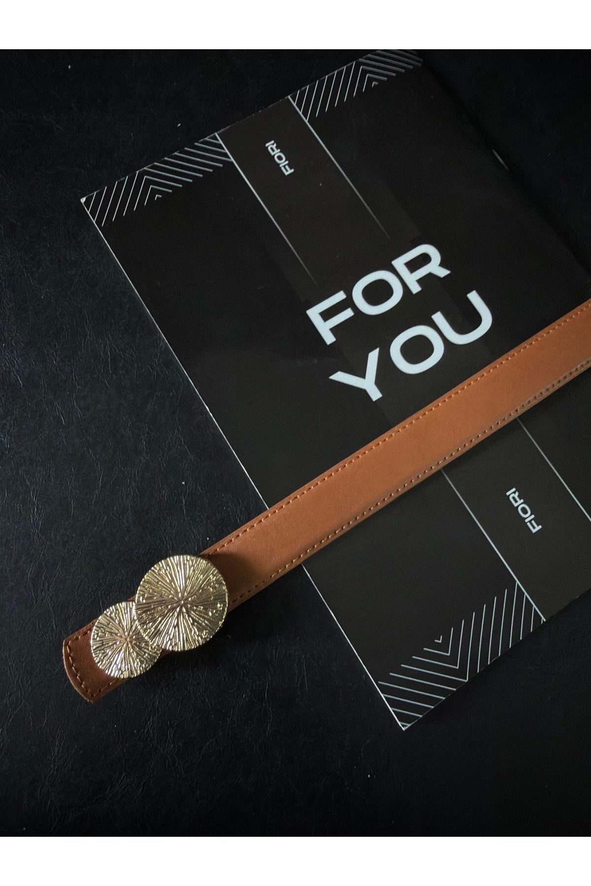 Image of Hakiki Bombeli Yuvarlak GoldToka Kadın Kemeri, Pantolon Kemeri, Ceket Kemeri, Elbise Kemeri