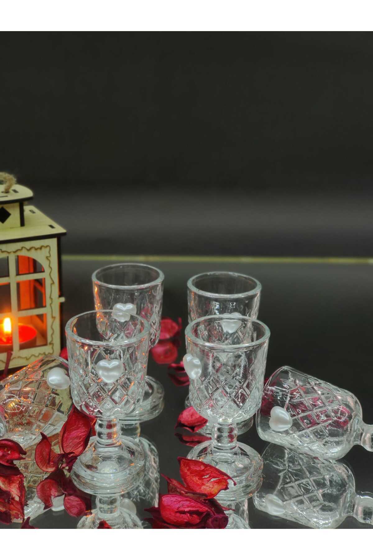Image of Prizma Desenli Kalp Detaylı Cam Kahve Yanı Bardak Takımı (6’lı)