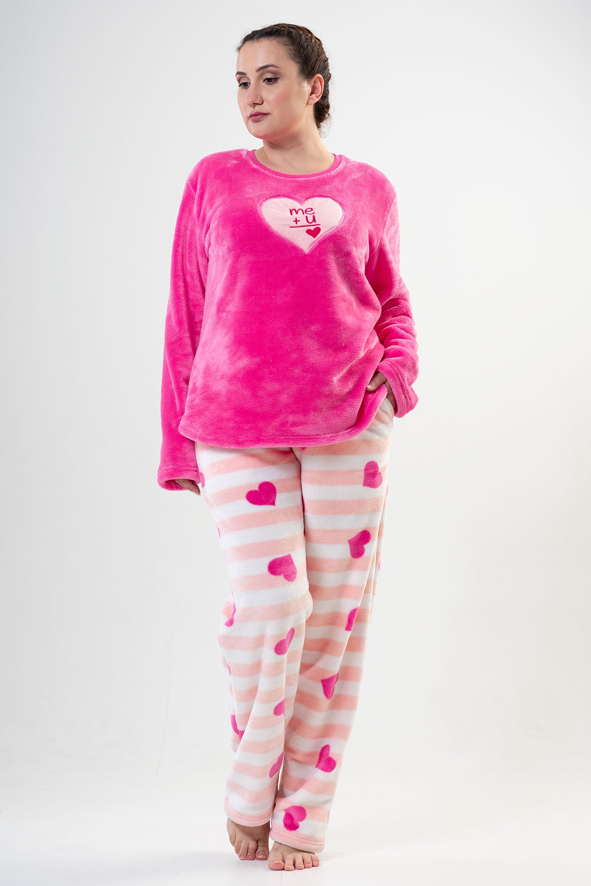 Image of BAYAN SOFT XXL O YAKA UZUN KOL ETEGI OVAL CEPLI PIJAMA TAKIM