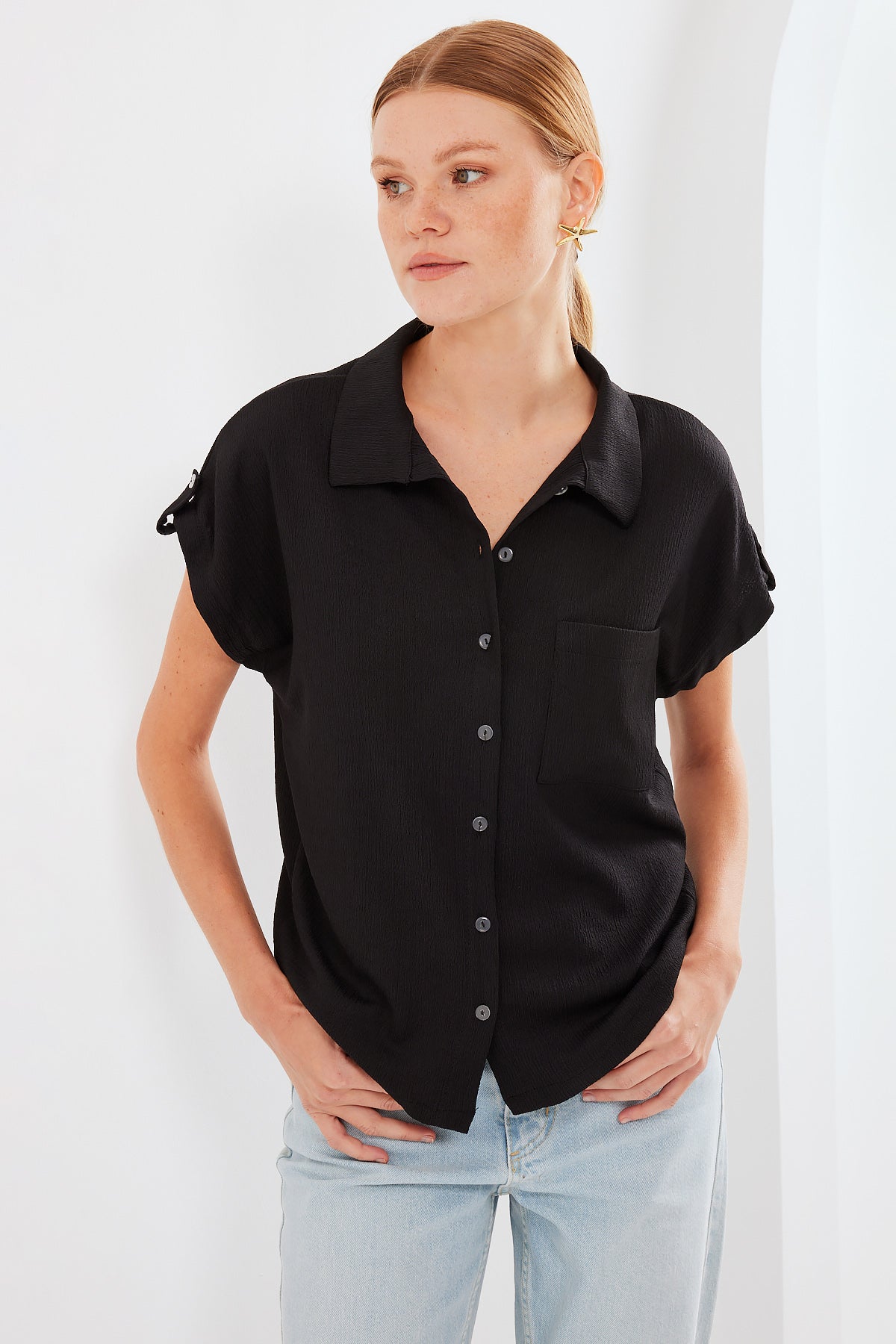 Image of 20256 Double Short-Sleeved Shirt with Cuffs - Black