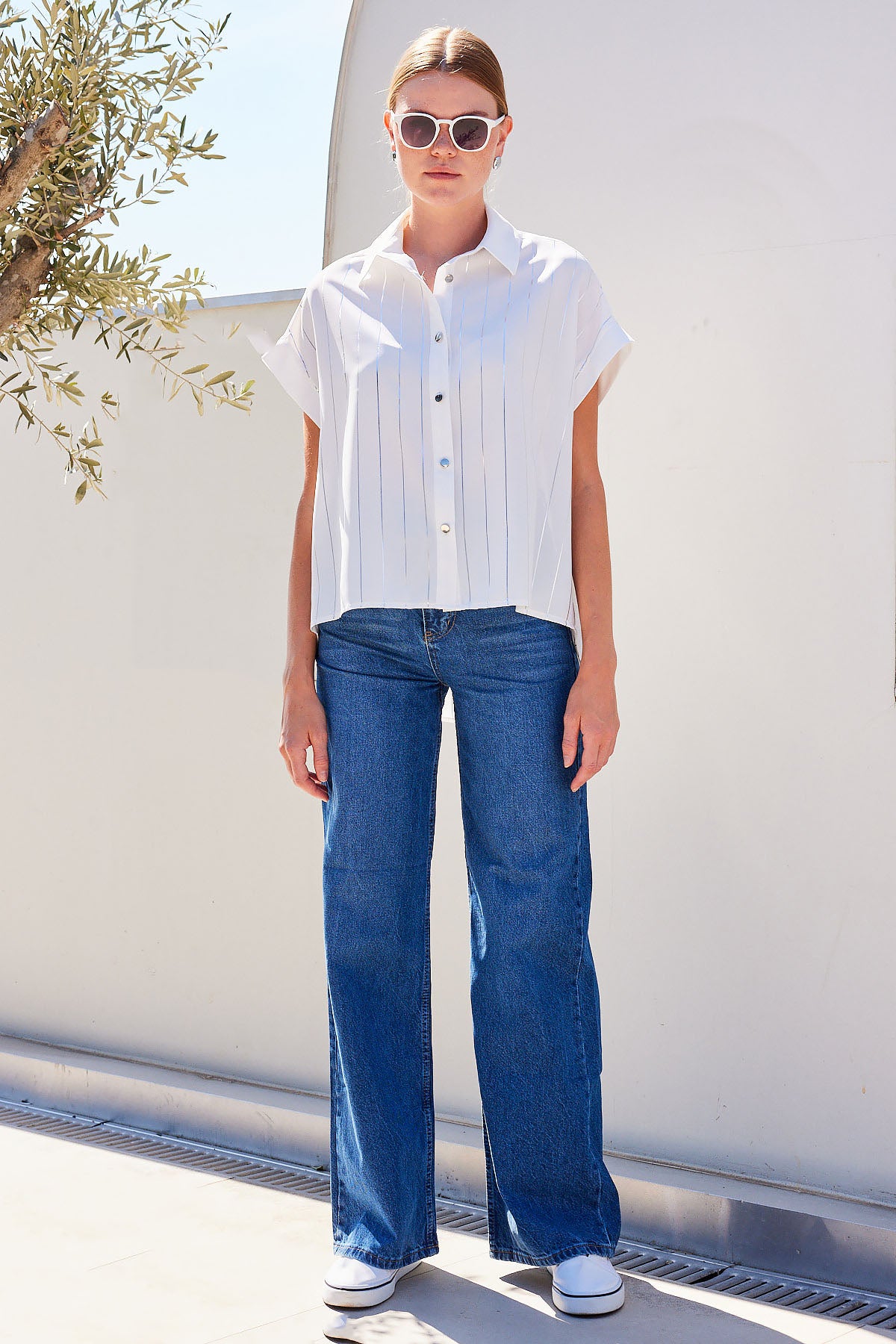 Image of 20262 Short-Sleeve Striped Shirt - White