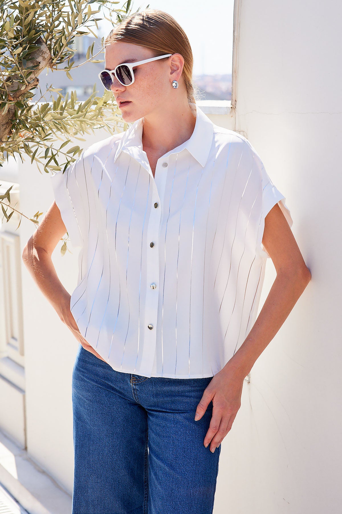 Image of 20262 Short-Sleeve Striped Shirt - White