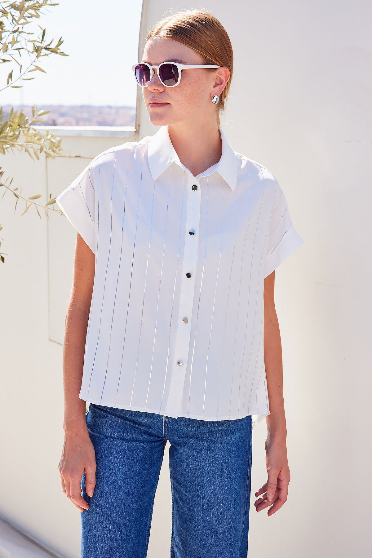 Image of 20262 Short-Sleeve Striped Shirt - White