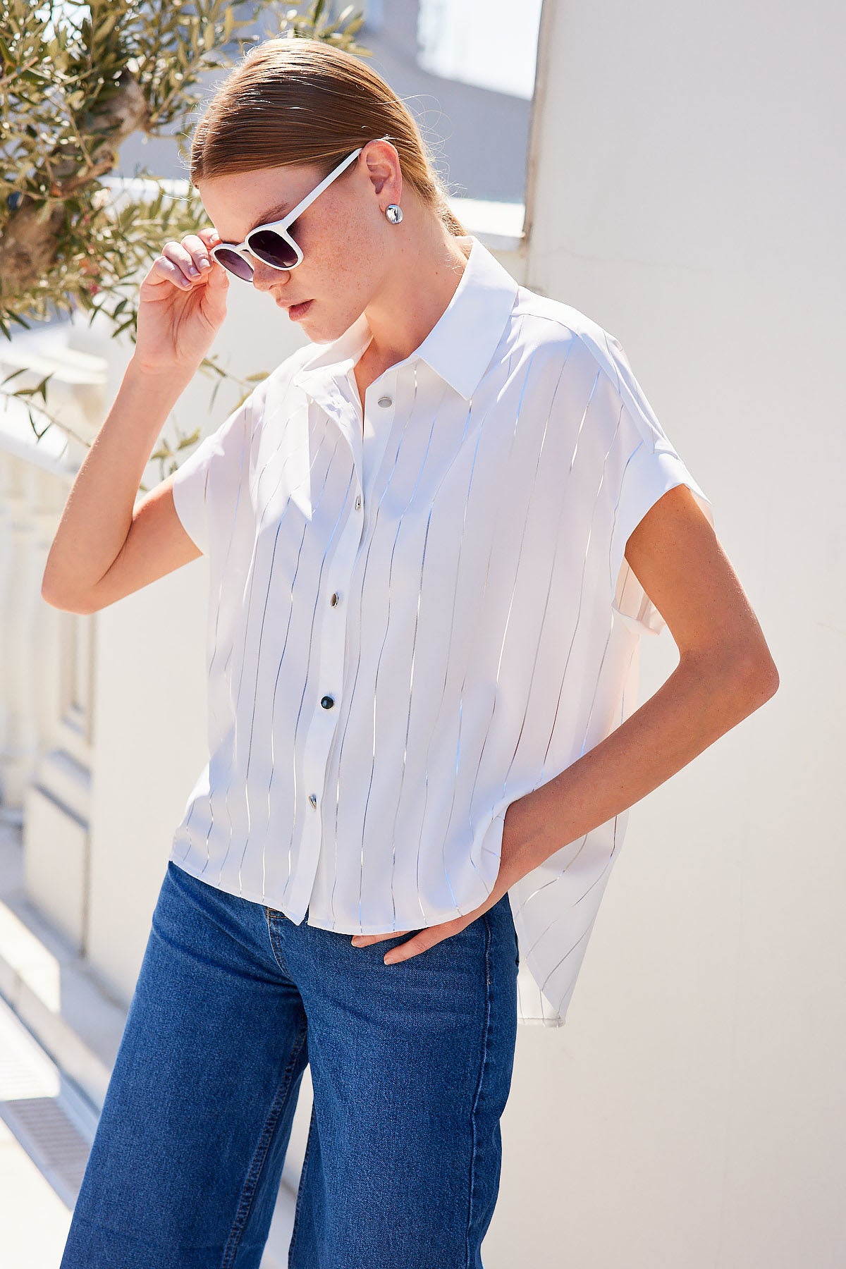 Image of 20262 Short-Sleeve Striped Shirt - White