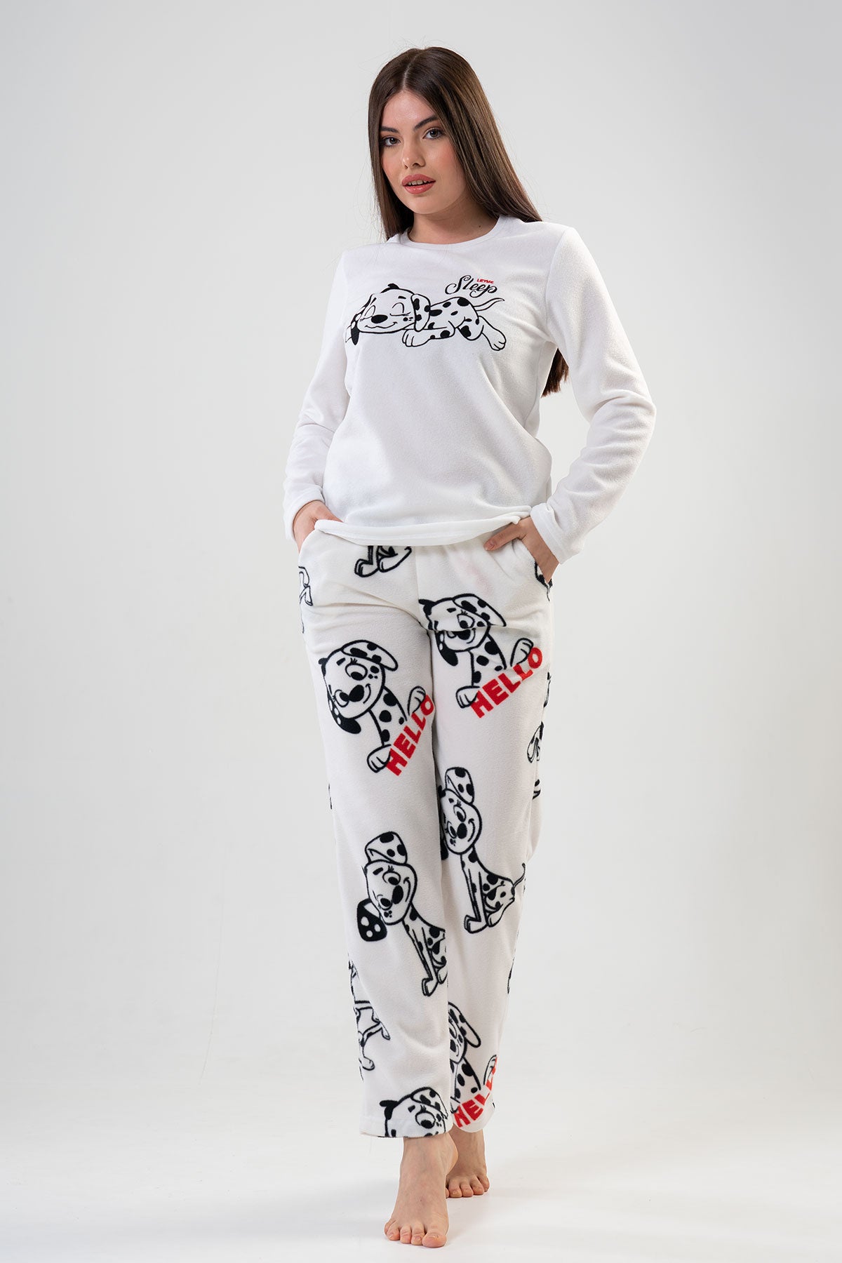Image of BAYAN POLAR O YAKA UZUN KOL ETEGI OVAL CEPLI PIJAMA TAKIM