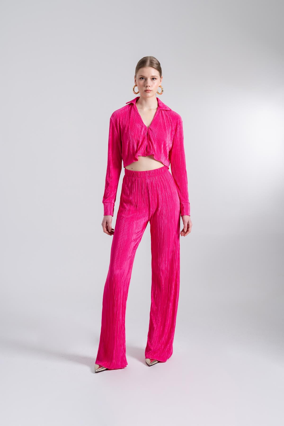 Image of Crop Model Düğme Kapamalı Comfy Crop Gömlek Pembe