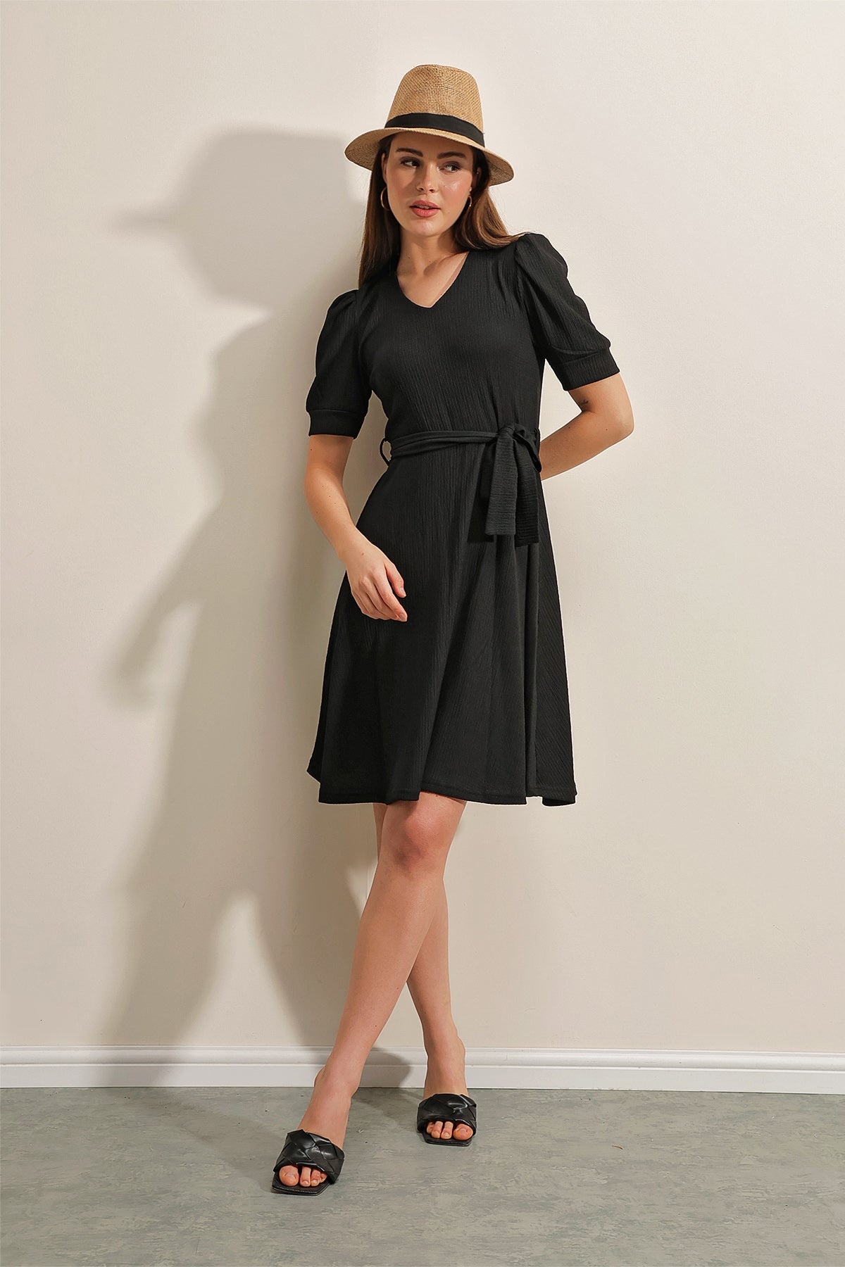 Image of Rochie tricotată cu curea 2370 - Negru