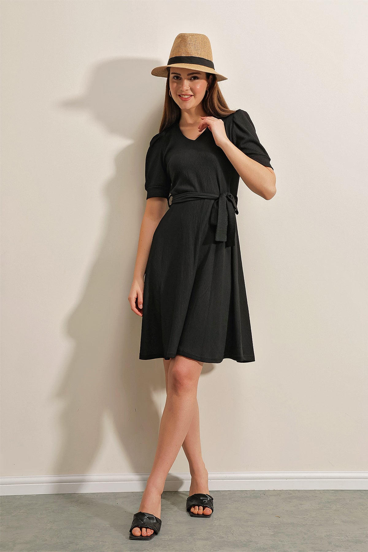 Image of Rochie tricotată cu curea 2370 - Negru