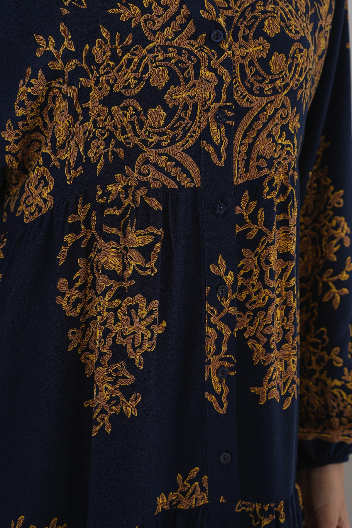 Image of Rochie hijab bleumarin cu model auriu 2423