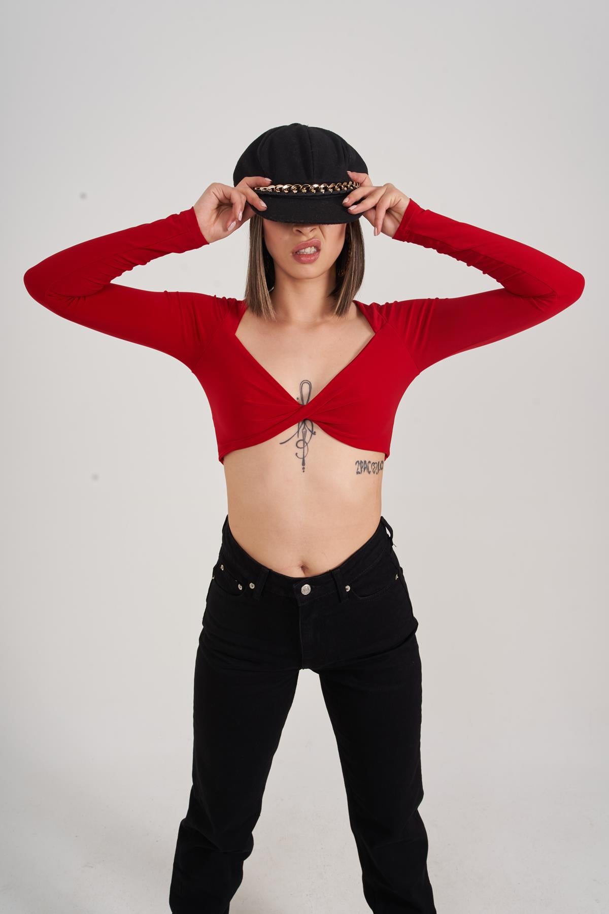 Image of Crop Model Uzun Kol Walery Bluz Kırmızı