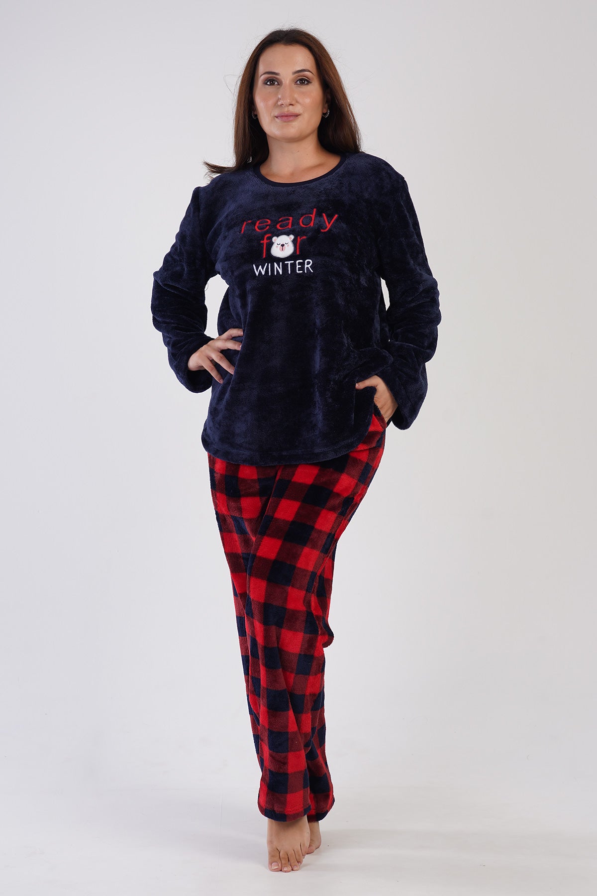Image of KADIN SOFT XXL O YAKA UZUN KOL ETEGI OVAL CEPLI PIJAMA TAKIM
