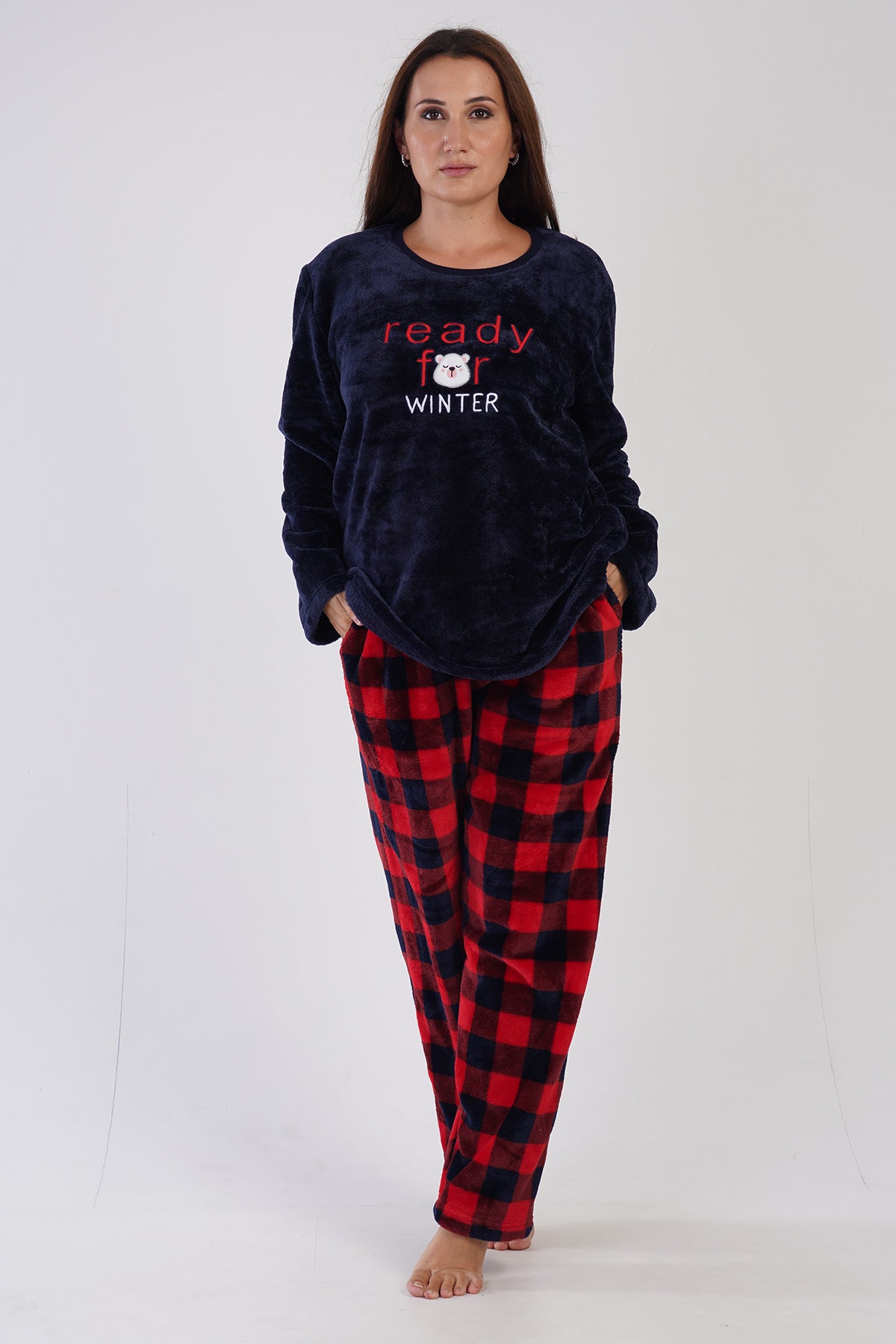 Image of KADIN SOFT XXL O YAKA UZUN KOL ETEGI OVAL CEPLI PIJAMA TAKIM