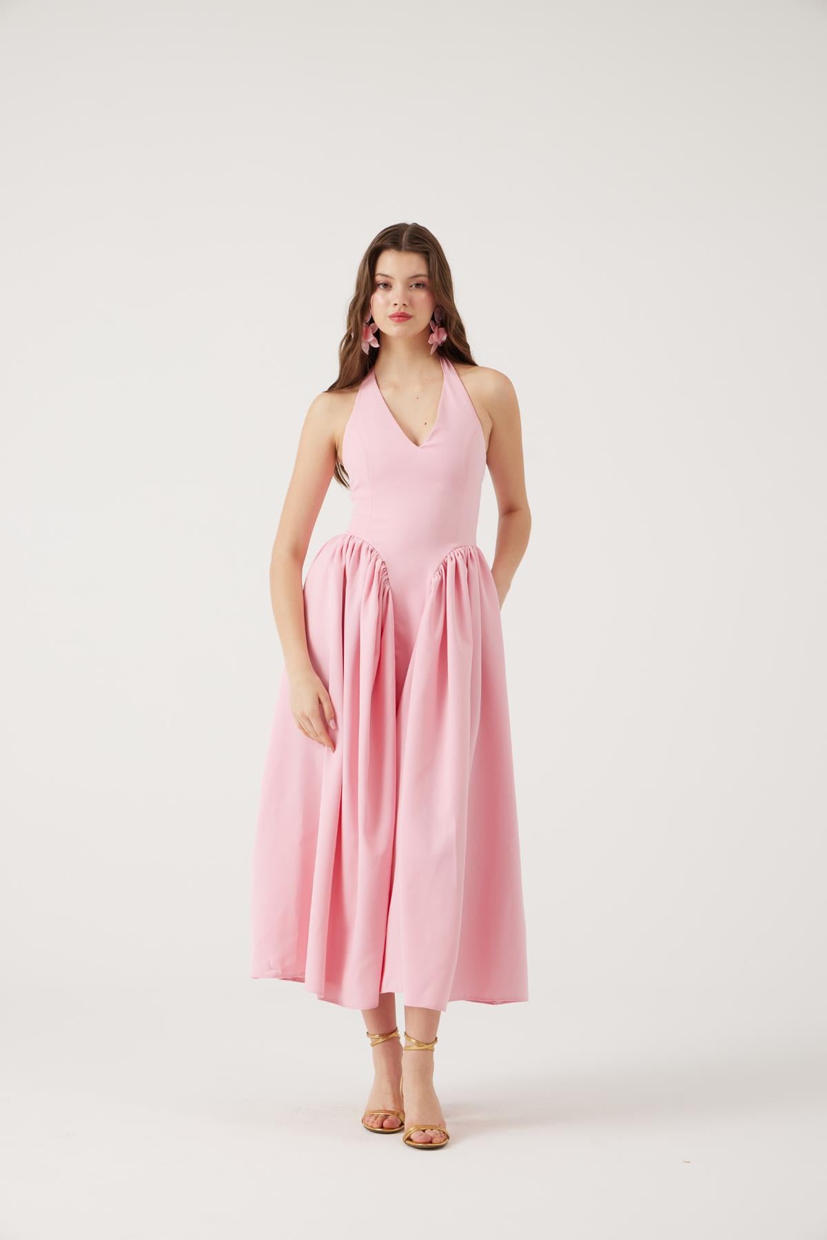 Image of Boyundan Bağlamalı Bele Oturan Uzun Ophelia Elbise Pembe