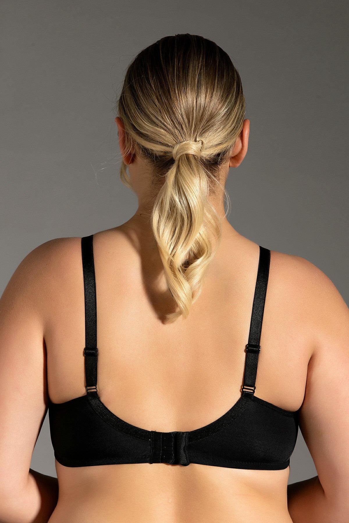 Image of Women's Unpadded B Cup Bra