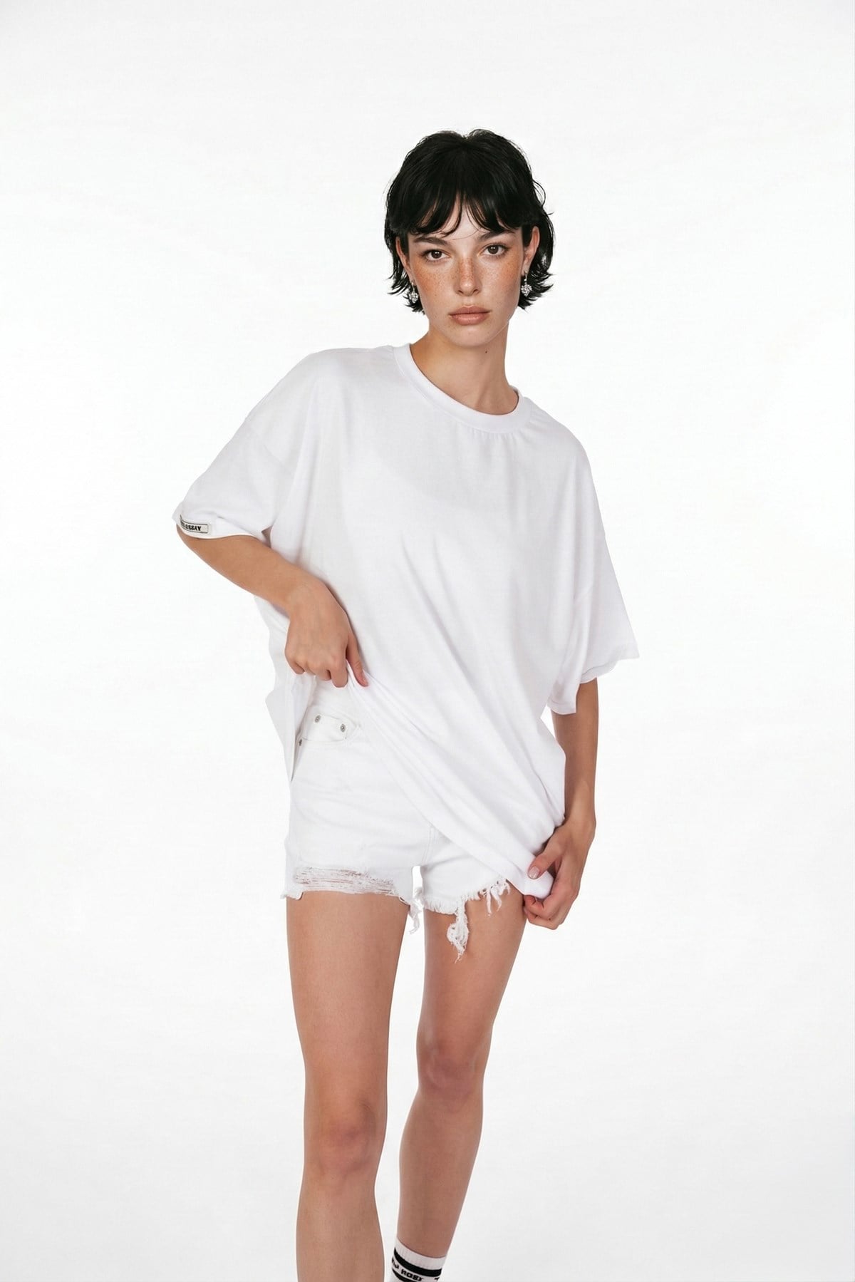 Image of Pamuklu Unisex Oversize Lure Tshirt Beyaz