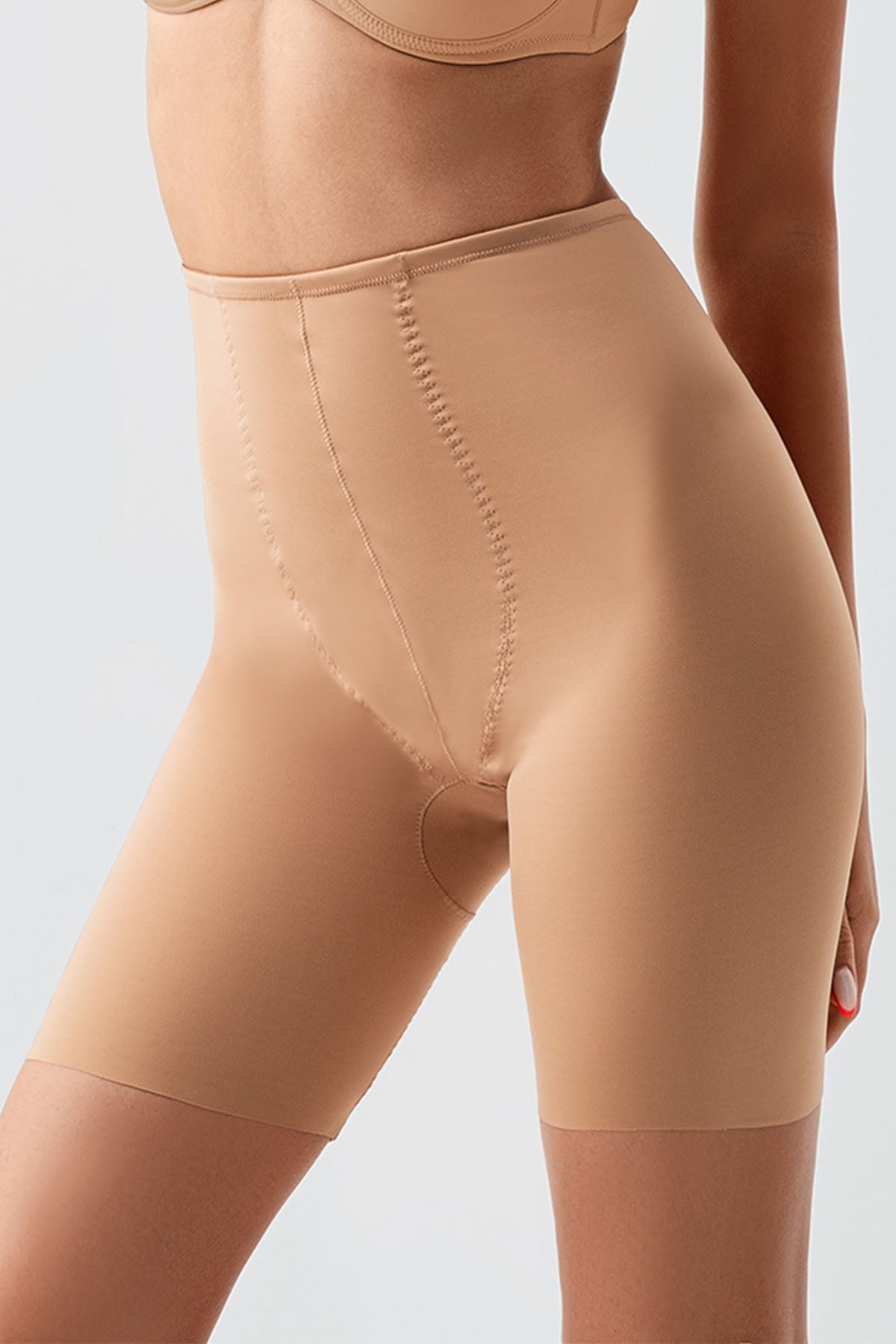 Image of Pantaloni scurți cu semi-corset pentru femei