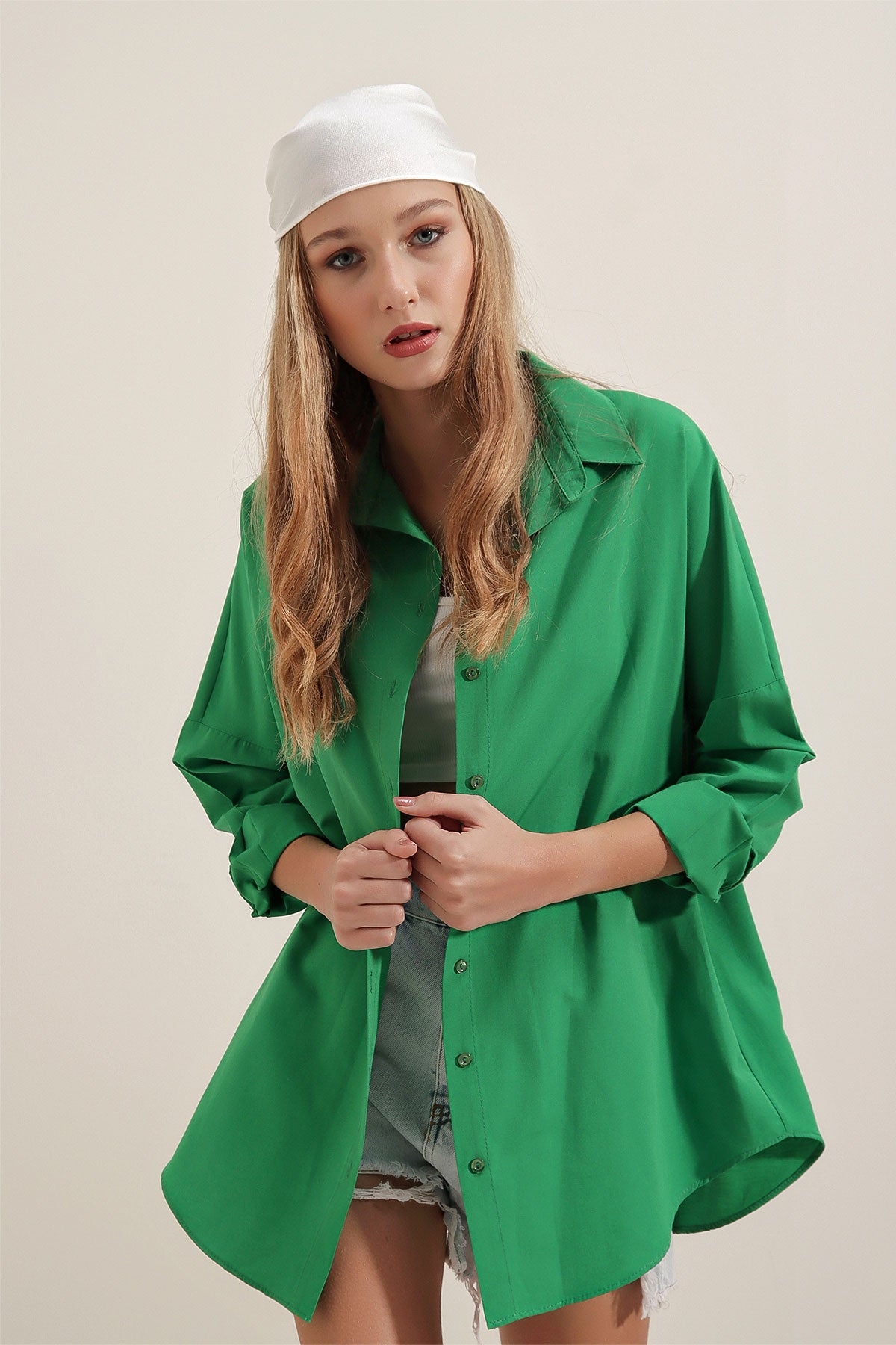 Image of 3900 Oversize Uzun Basic Gömlek - Yeşil