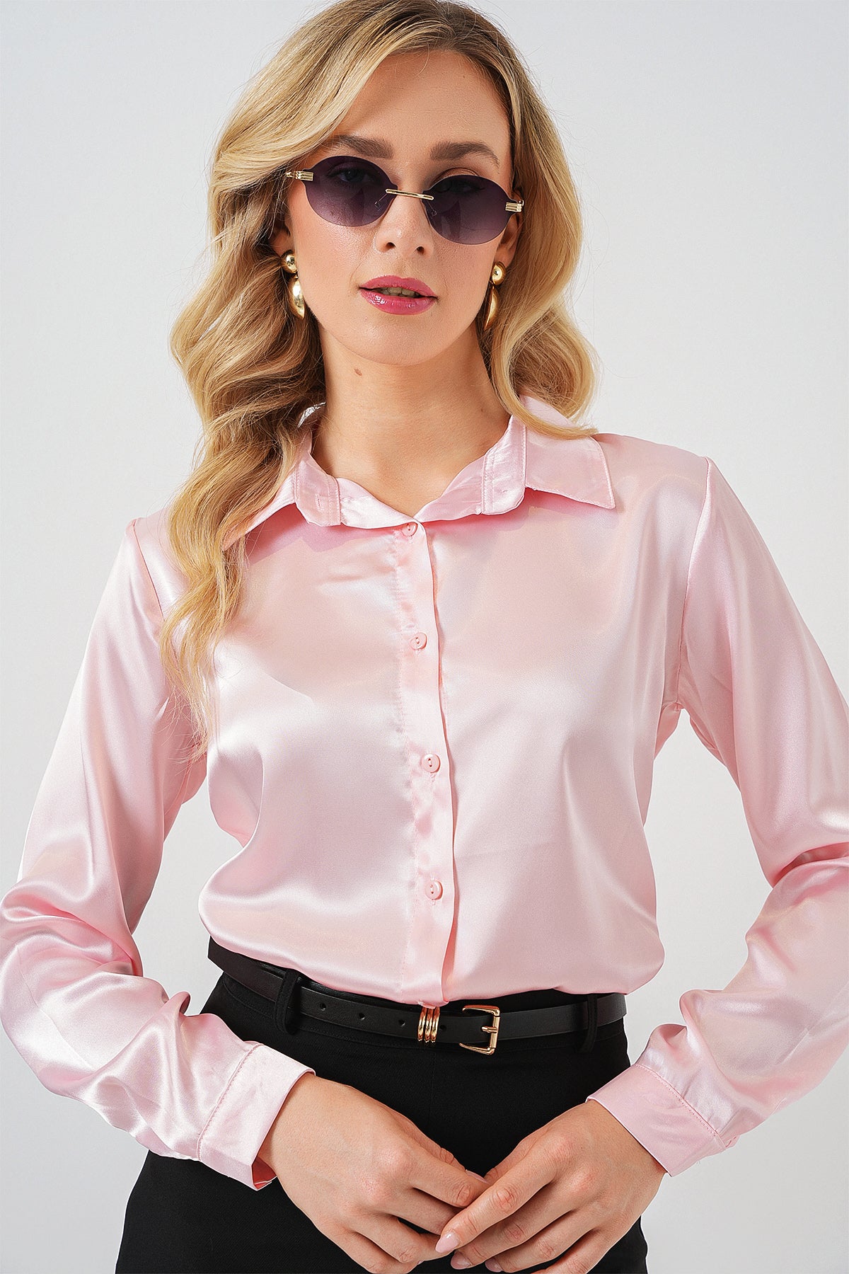 Image of 3964 Hafif Dökümlü Saten Gömlek - Pembe