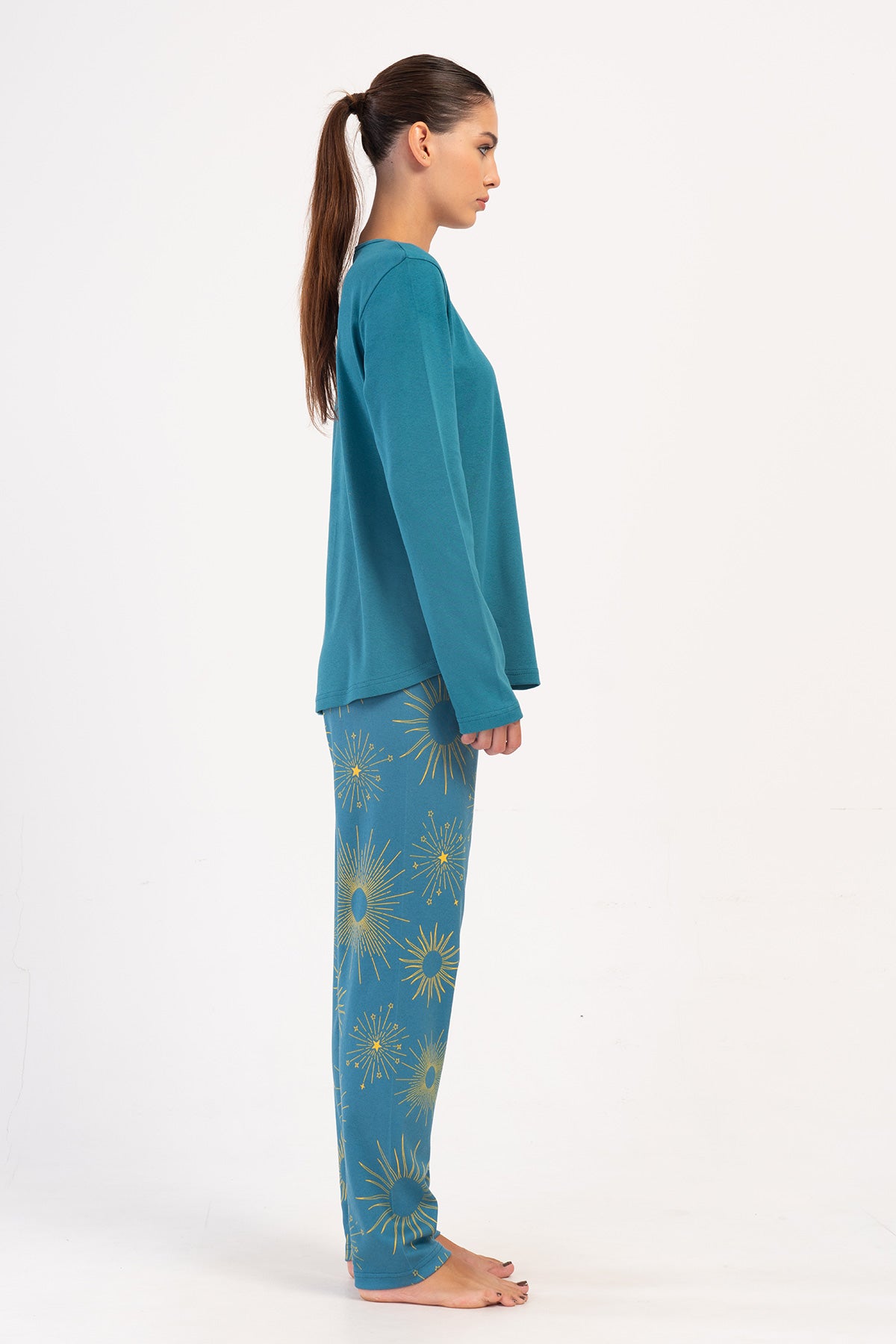 Image of KADIN INTERLOK XXL O YAKA UZUN KOL ETEGI OVAL PIJAMA TAKIM