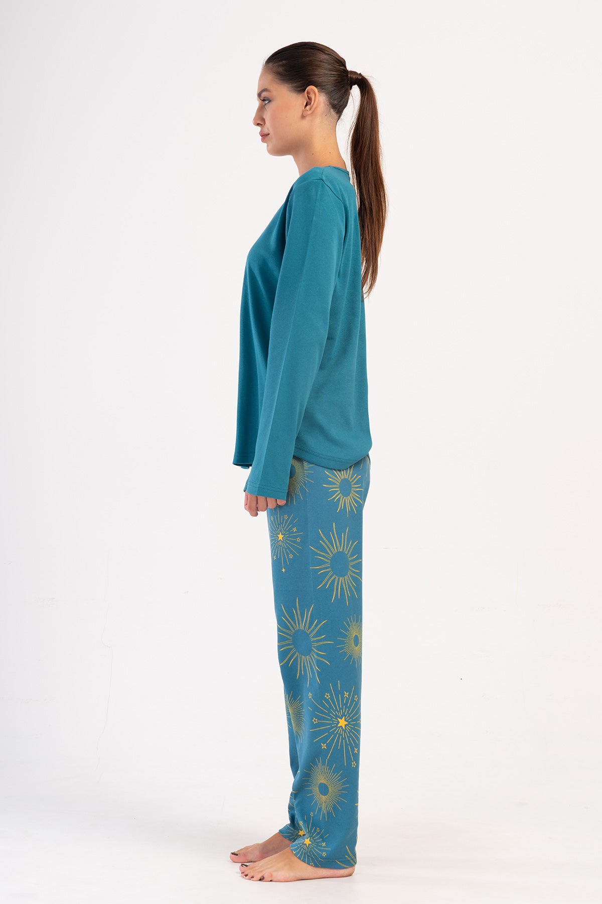 Image of KADIN INTERLOK XXL O YAKA UZUN KOL ETEGI OVAL PIJAMA TAKIM