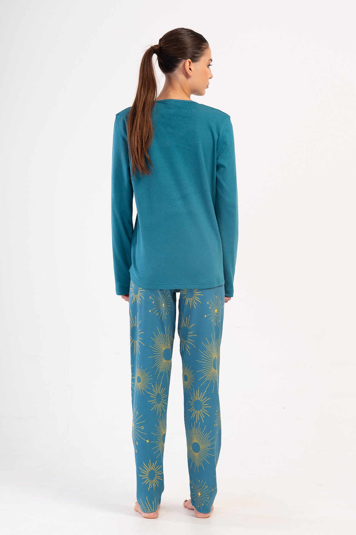 Image of KADIN INTERLOK XXL O YAKA UZUN KOL ETEGI OVAL PIJAMA TAKIM