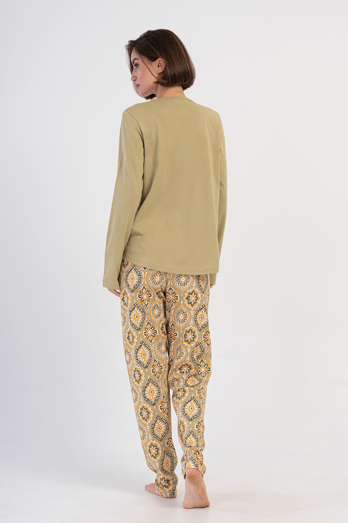 Image of KADIN P.SUPREM XXL O YAKA UZUN KOL ETEGI OVAL PIJAMA TAKIM