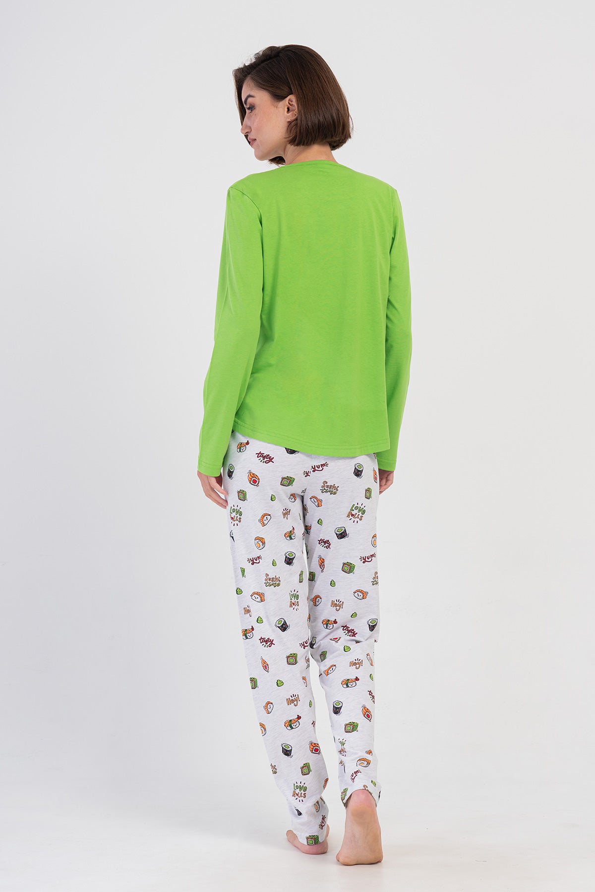 Image of KADIN P.SUPREM O YAKA UZUN KOL ETEGI OVAL PIJAMA TAKIM