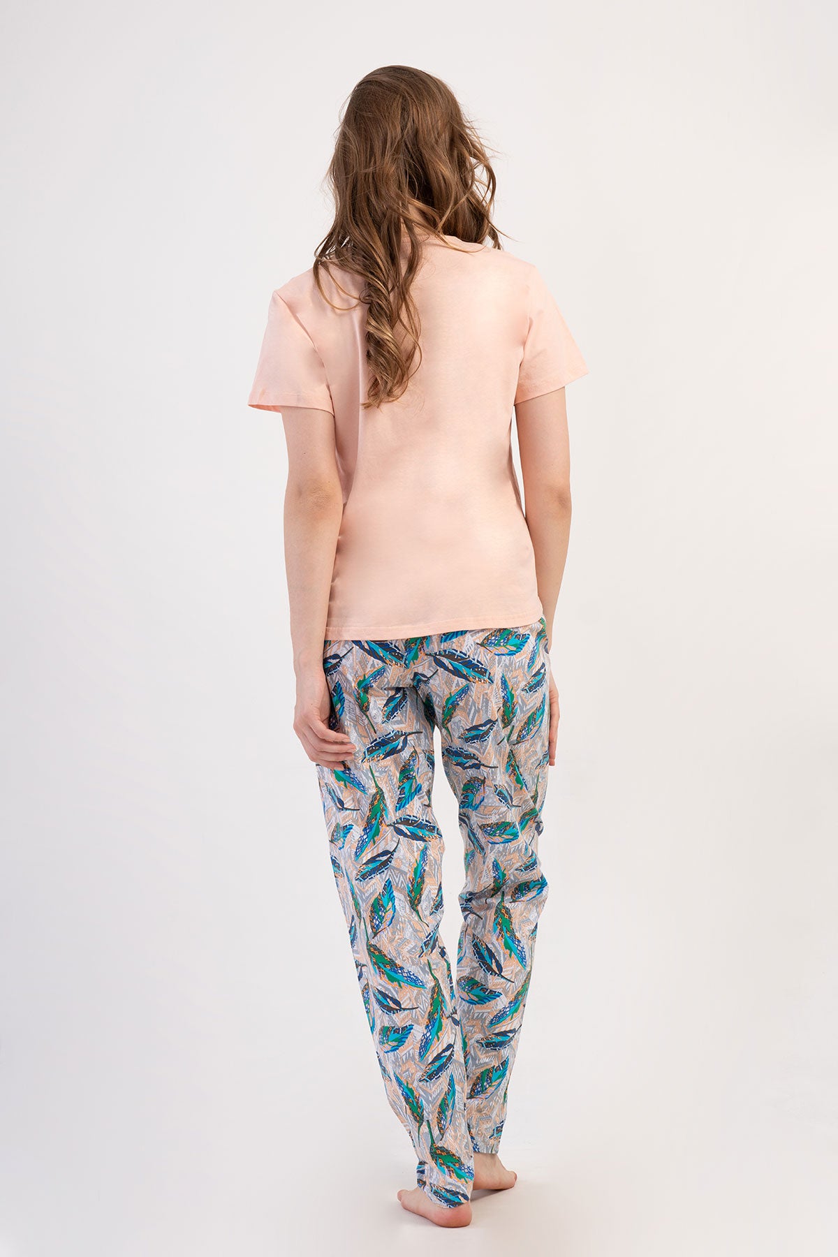 Image of KADIN P.SUPREM XXL O YAKA KISA KOL ETEGI OVAL PIJAMA TAKIM