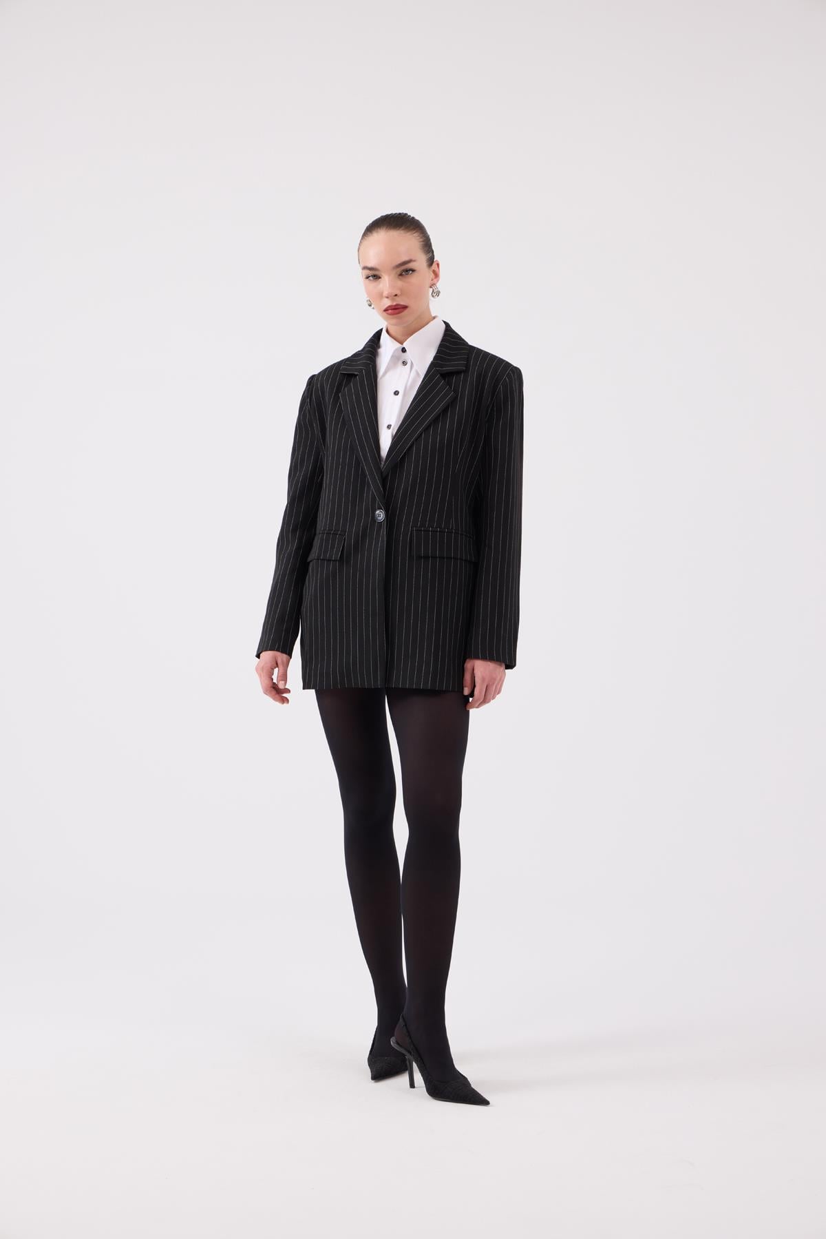 Image of Oversize Kesim Çizgili Strip Blazer Ceket Siyah