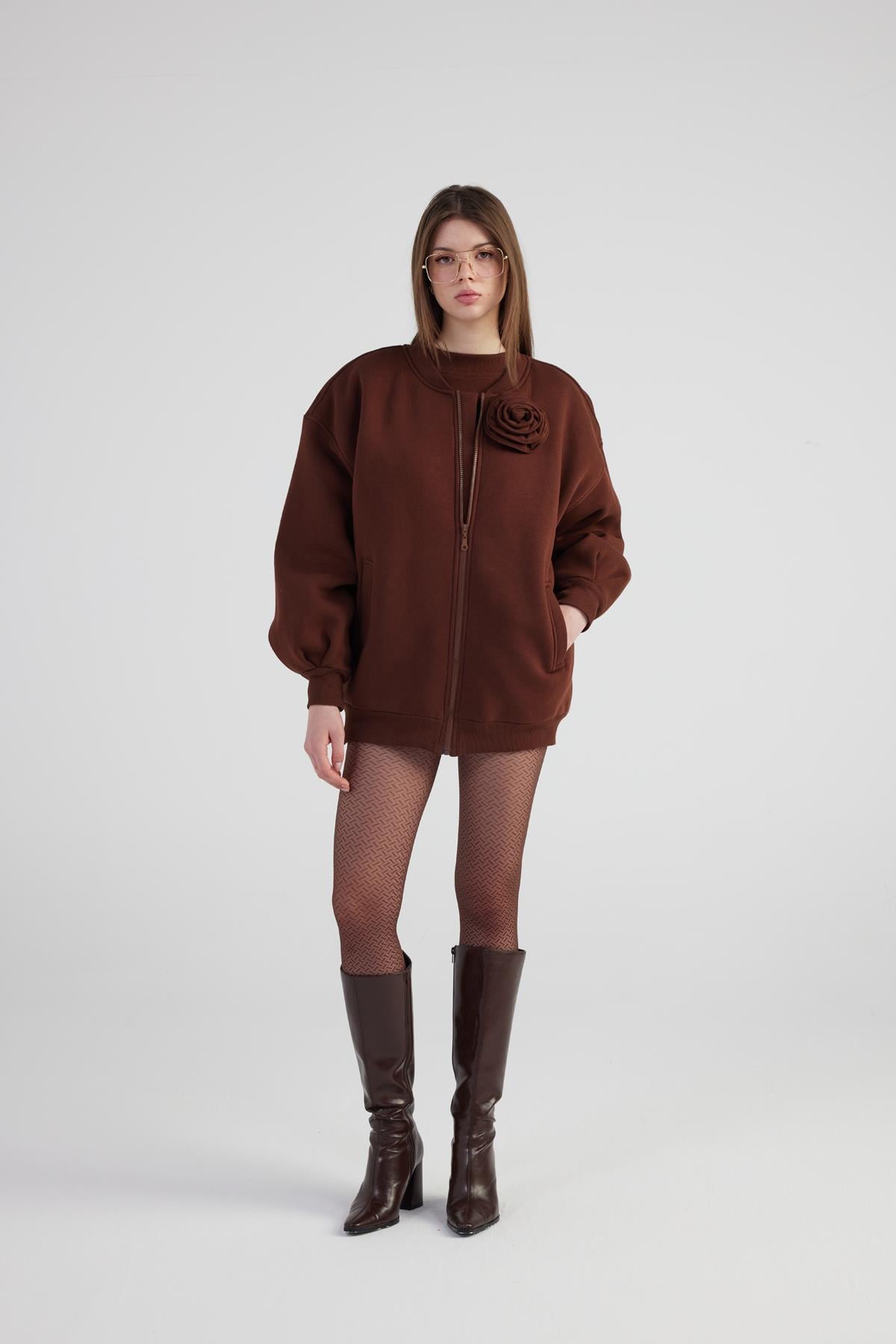 Image of Oversize Çıkarılabilir Gül Detaylı Astarlı Alexa Bomber Ceket Kahve