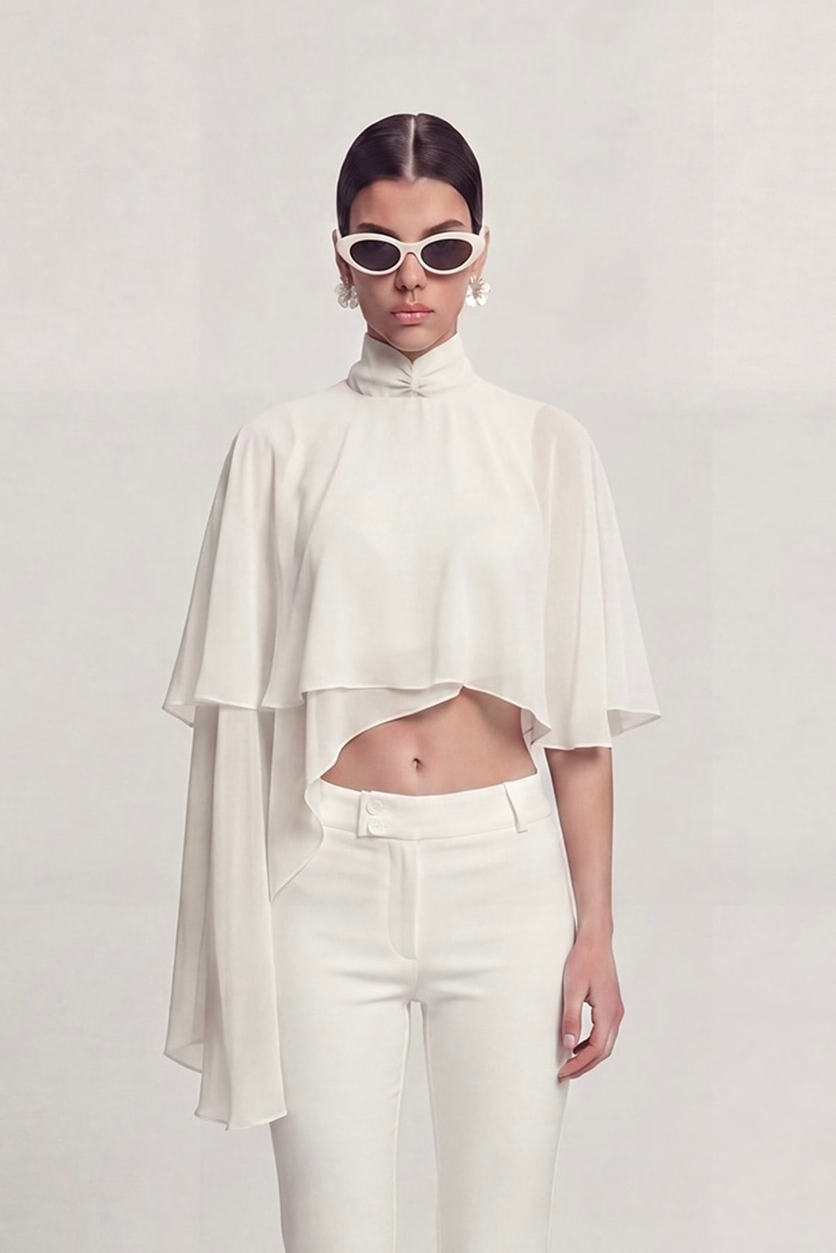 Image of Pelerin Model Bena Bluz Beyaz