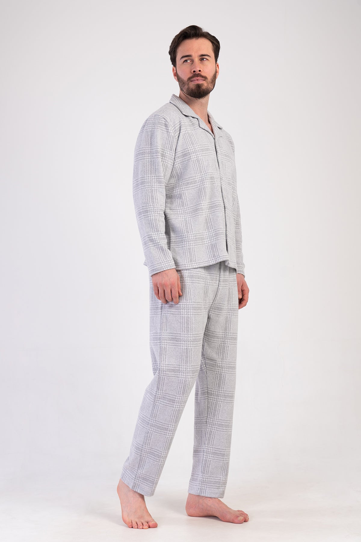 Image of CEPLI ERKEK JAKARLI INTERLOK TAMAMI DUGMELI UZUN KOL PIJAMA TAKIM