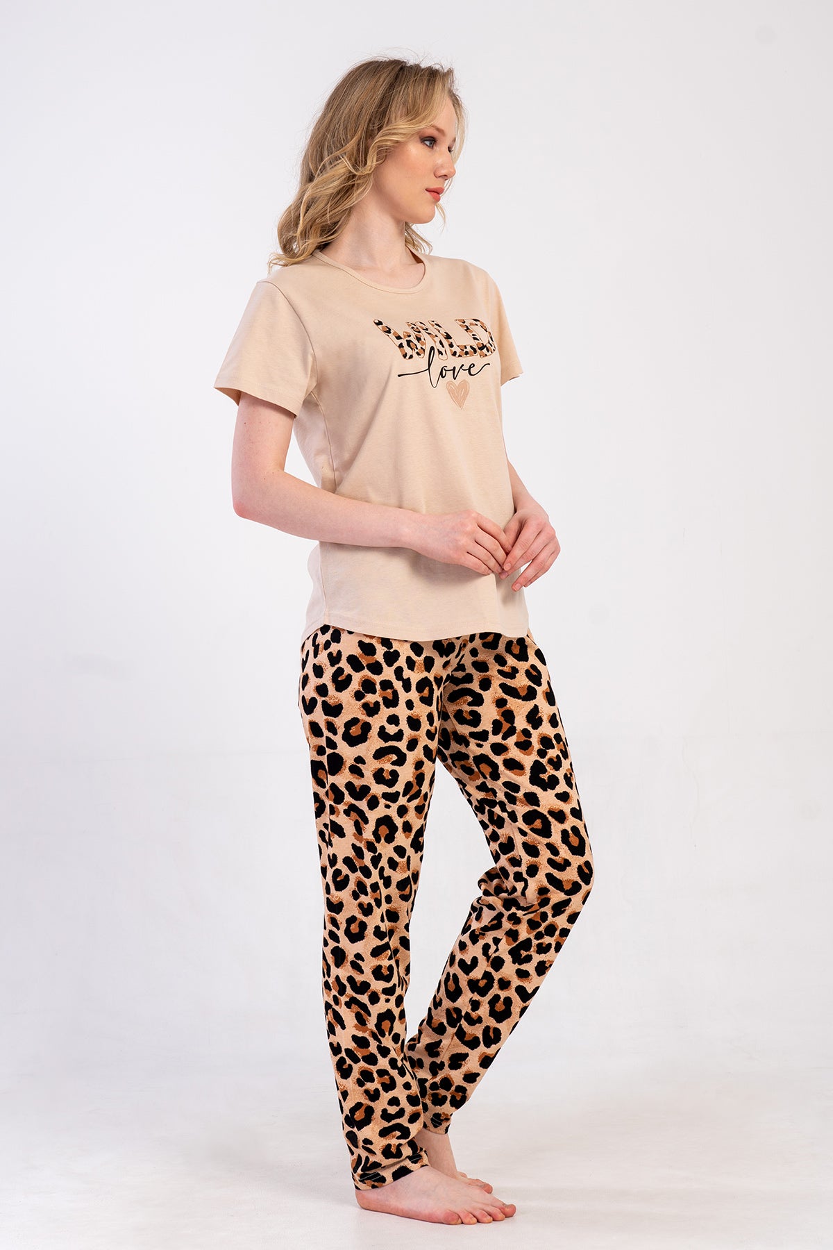 Image of KADIN P.SUPREM BATTAL XXL O YAKA KISA KOL ETEGI OVAL PIJAMA TAKIM