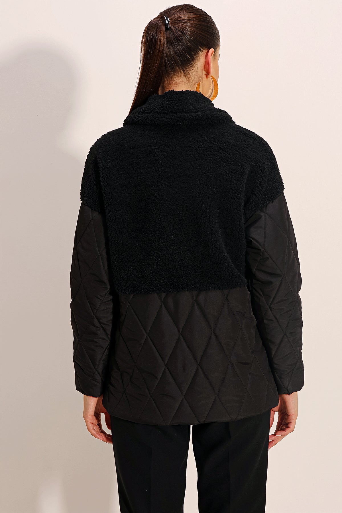 Image of 5182 Plush Detail Oversize Puffer Jacket - Black