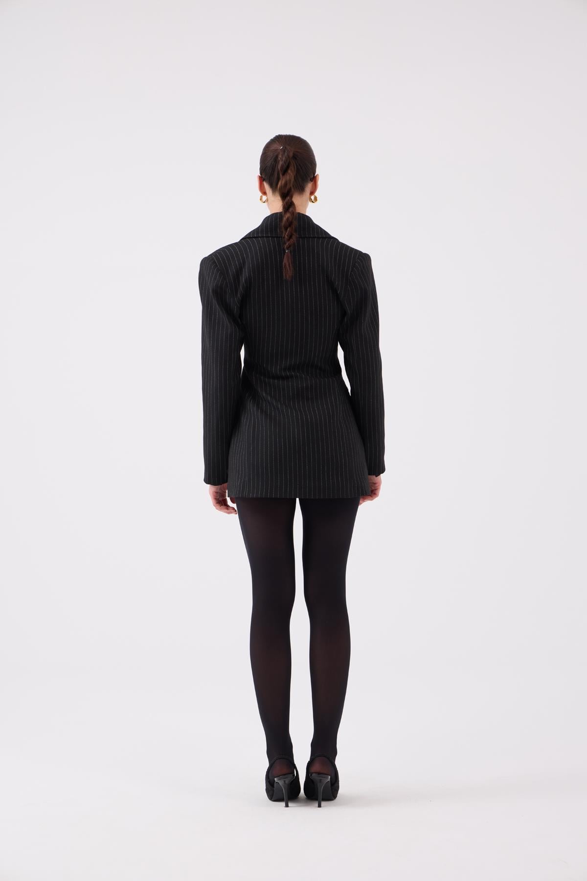 Image of Belden Oturmalı Çizgili Fit Kesim Karen Blazer Ceket Siyah