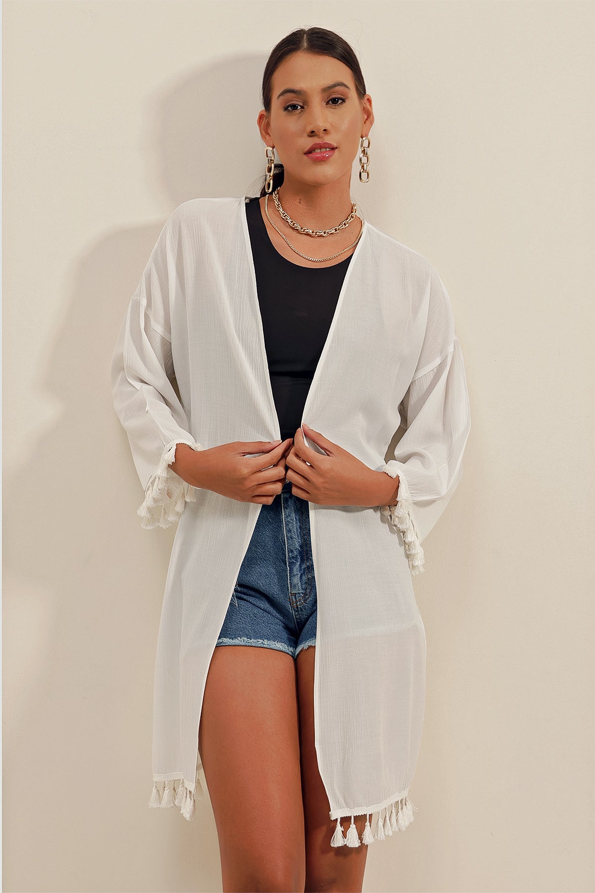Image of 5833 Fırfırlı Kimono - Beyaz