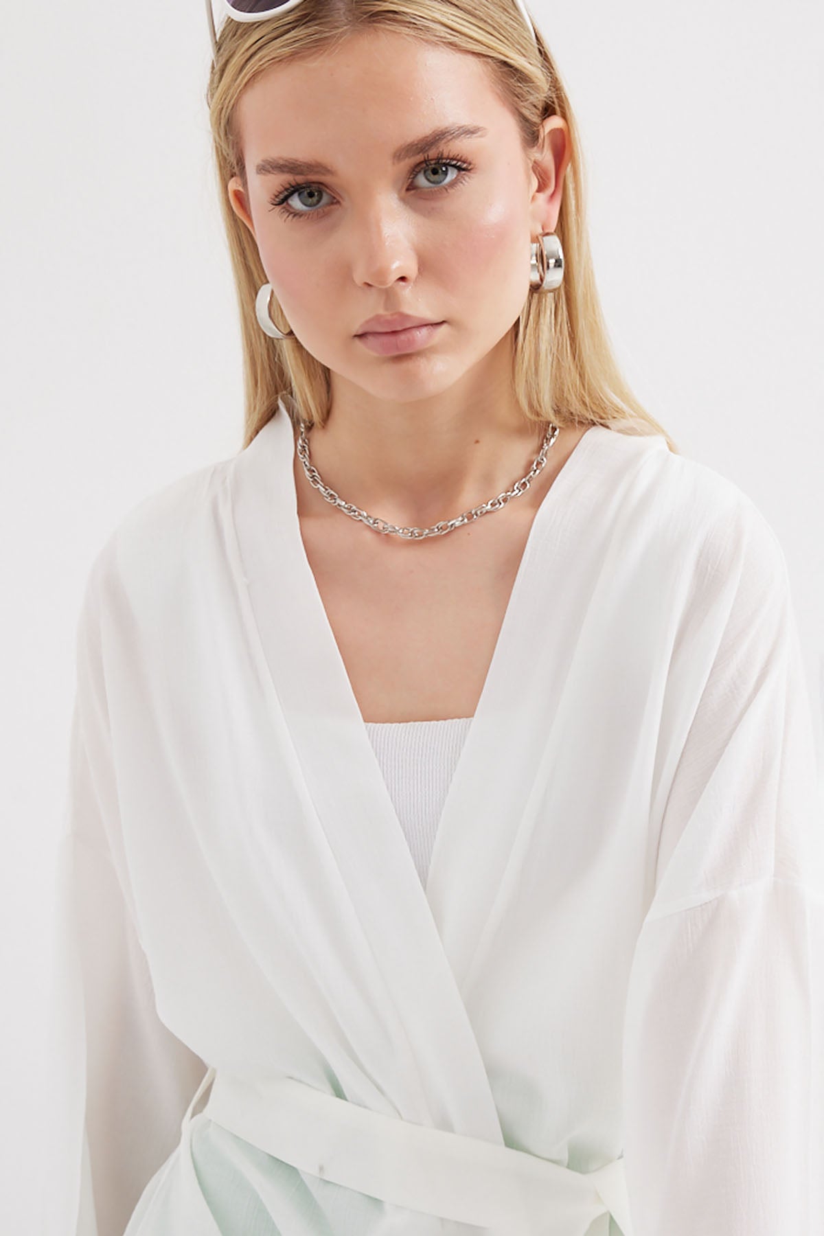 Image of 5835 Yırtmaçlı Yazlık Kimono - Beyaz