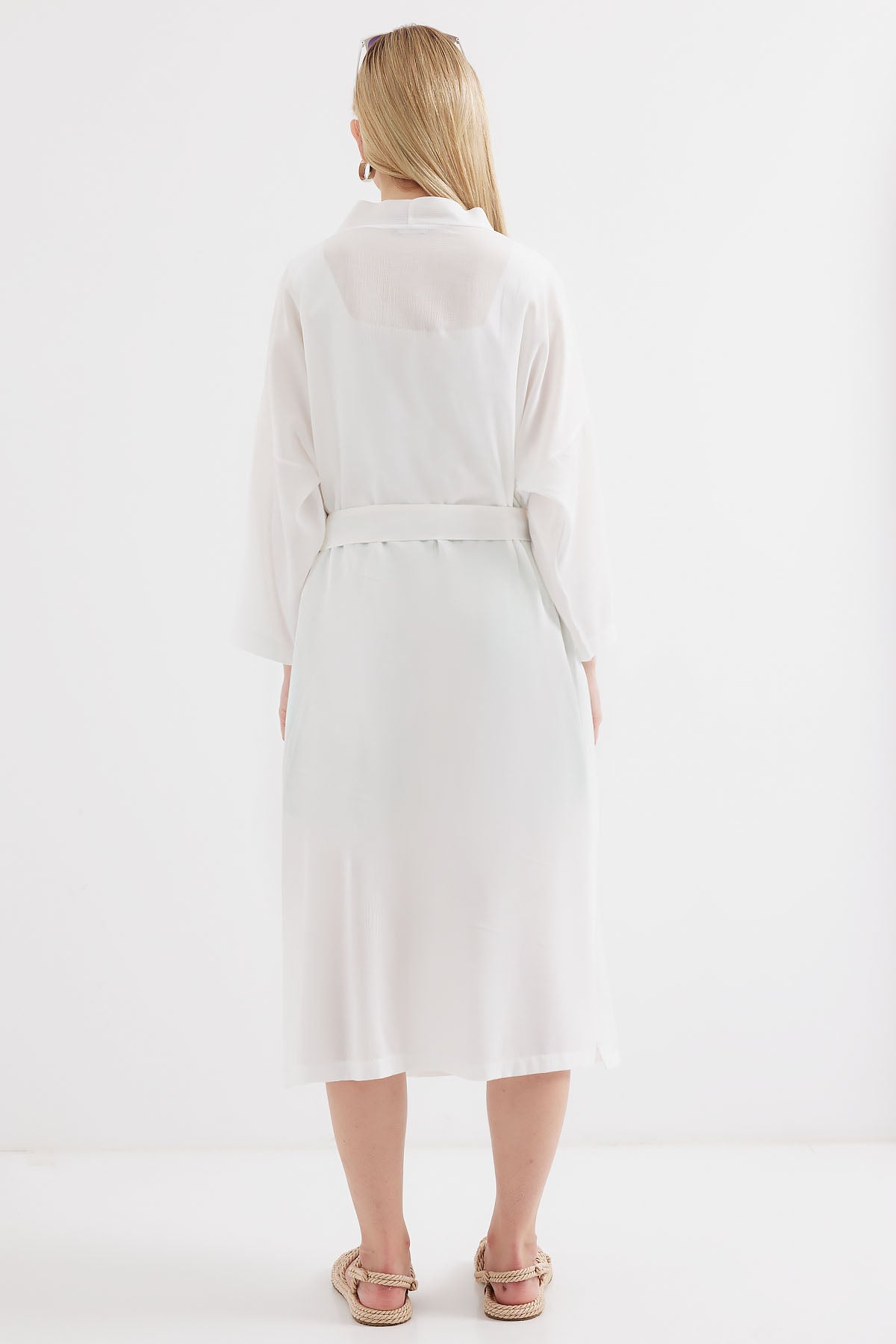 Image of 5835 Yırtmaçlı Yazlık Kimono - Beyaz