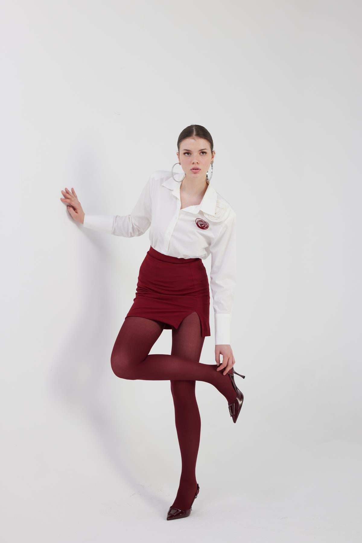 Image of Gül Detaylı Poplin Madison Gömlek Beyaz